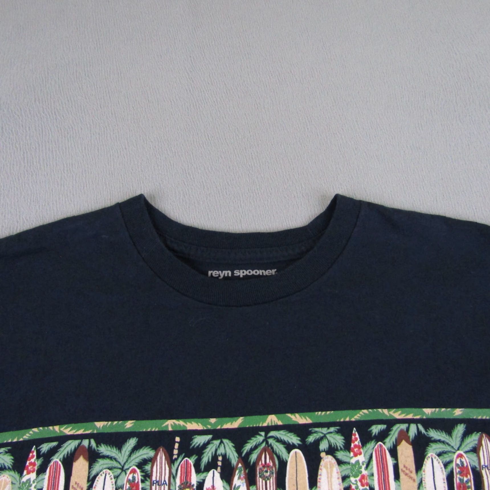 Reyn Spooner Reyn Spooner Shirt Mens Small Black Beach Hawaiian Surfboards Crewneck Aloha Tee Size US S / EU 44-46 / 1 - 3 Thumbnail