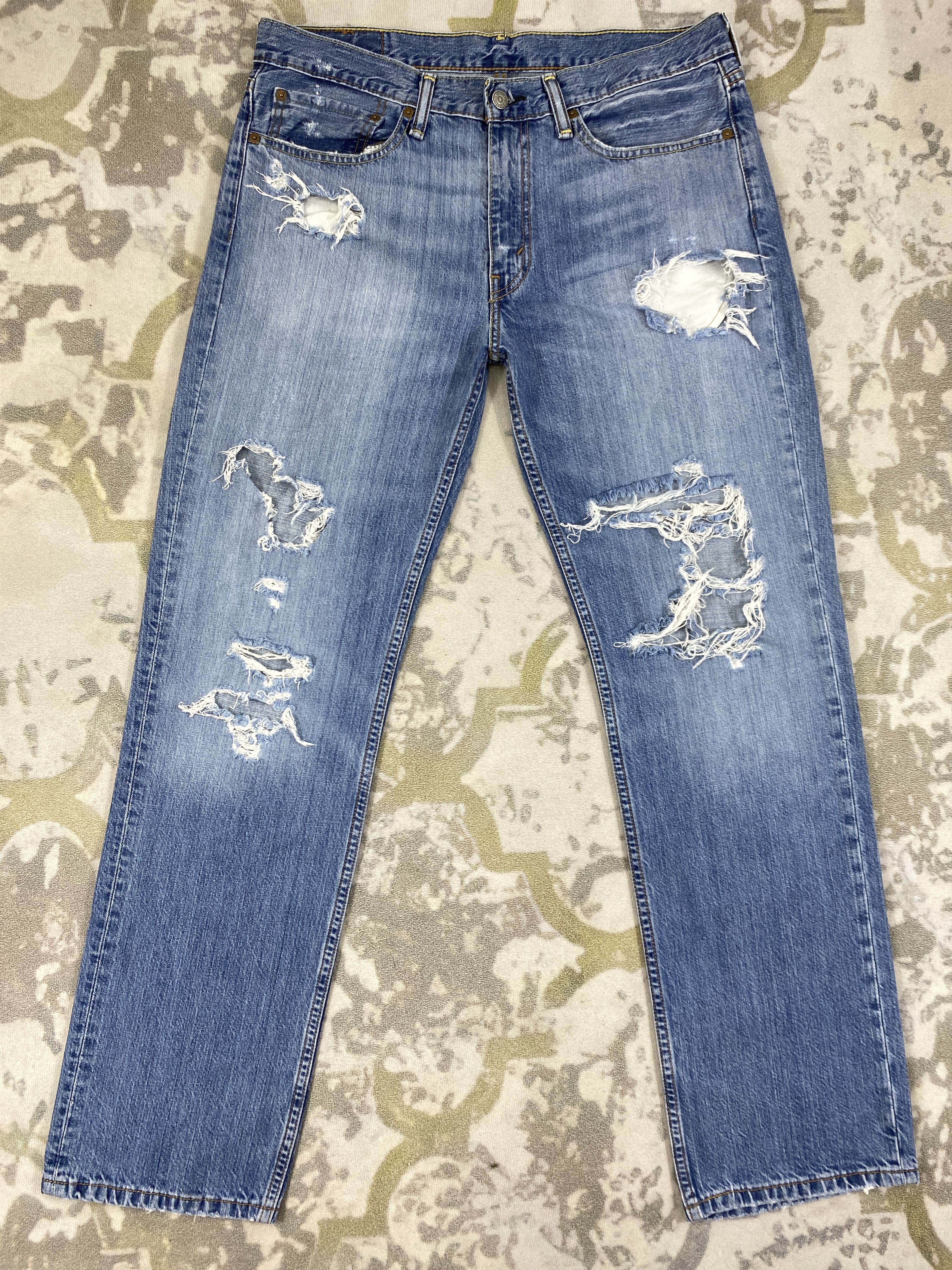 Levi's Distressed Blue Vintage Levi's 514 35x32 Denim -SJ133 Size US 35 - 1 Thumbnail