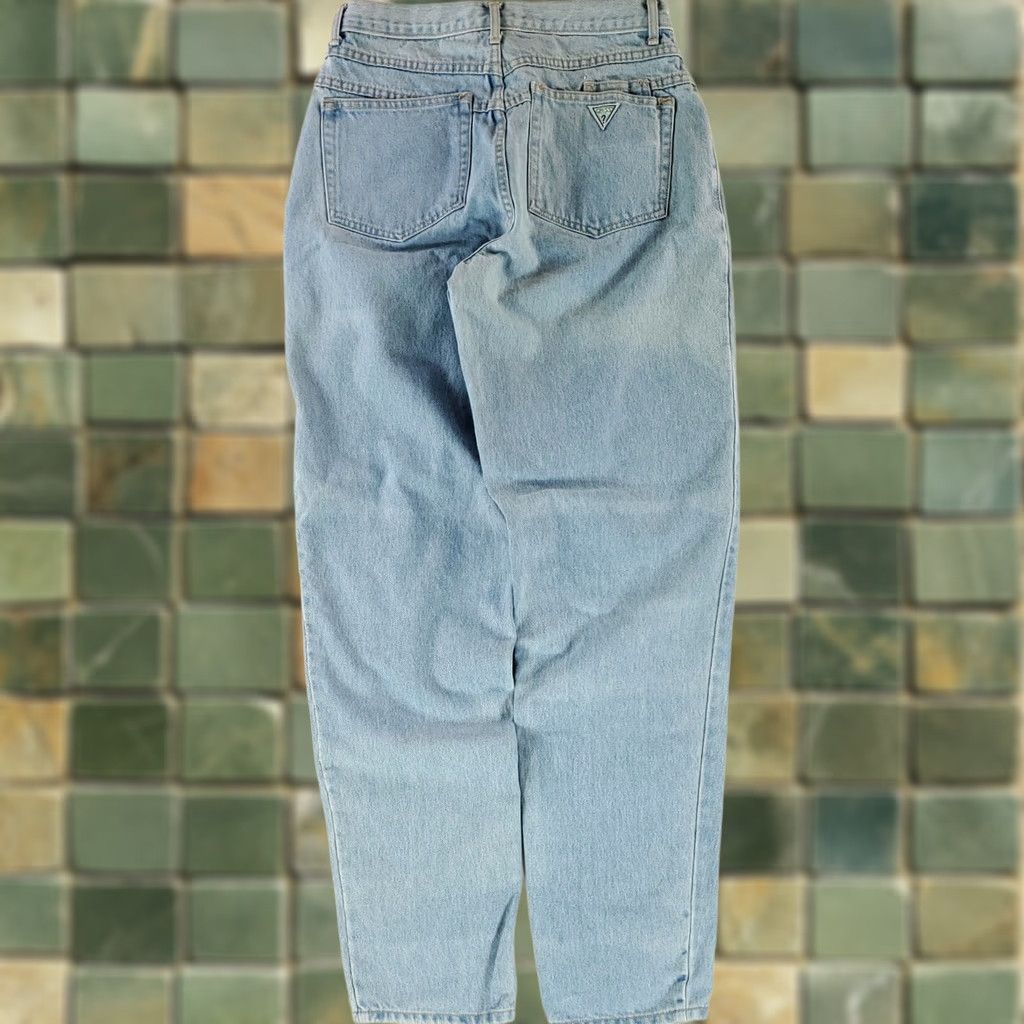 Guess VINTAGE Guess Jeans VTG 90s Blue 10132 Made USA Mens 32 Jeans 30x35 Actual Mens Blue Straight Jeans Size US 30 / EU 46 - 1 Thumbnail