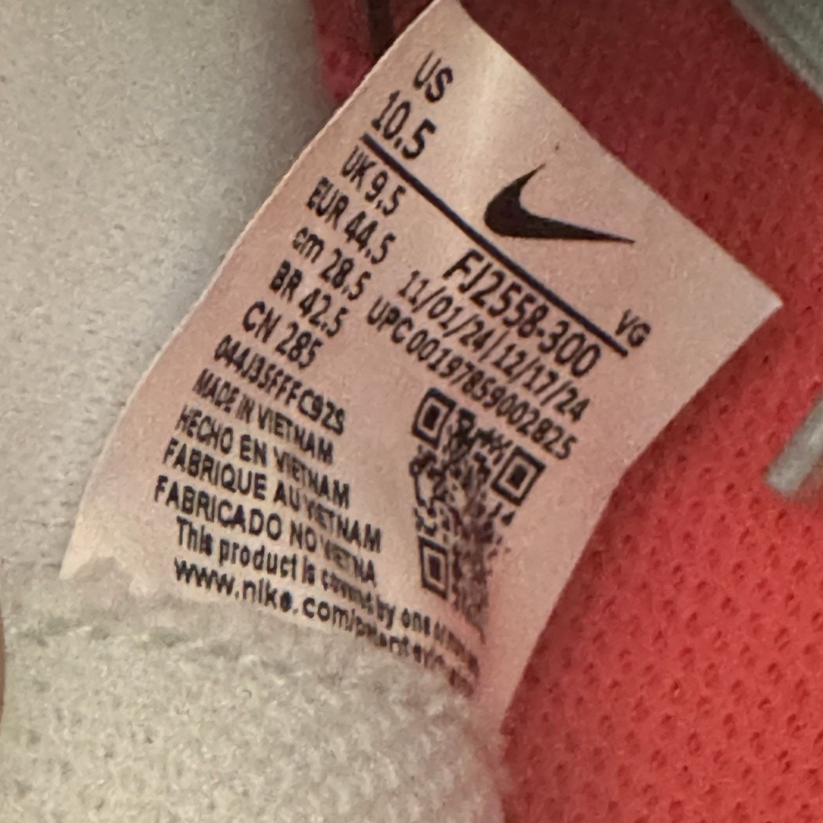 Nike Size 10.5 - Nike Phantom Luna 2 Club MG High Mad Energy Pack Size US 10.5 / EU 43-44 - 6 Thumbnail