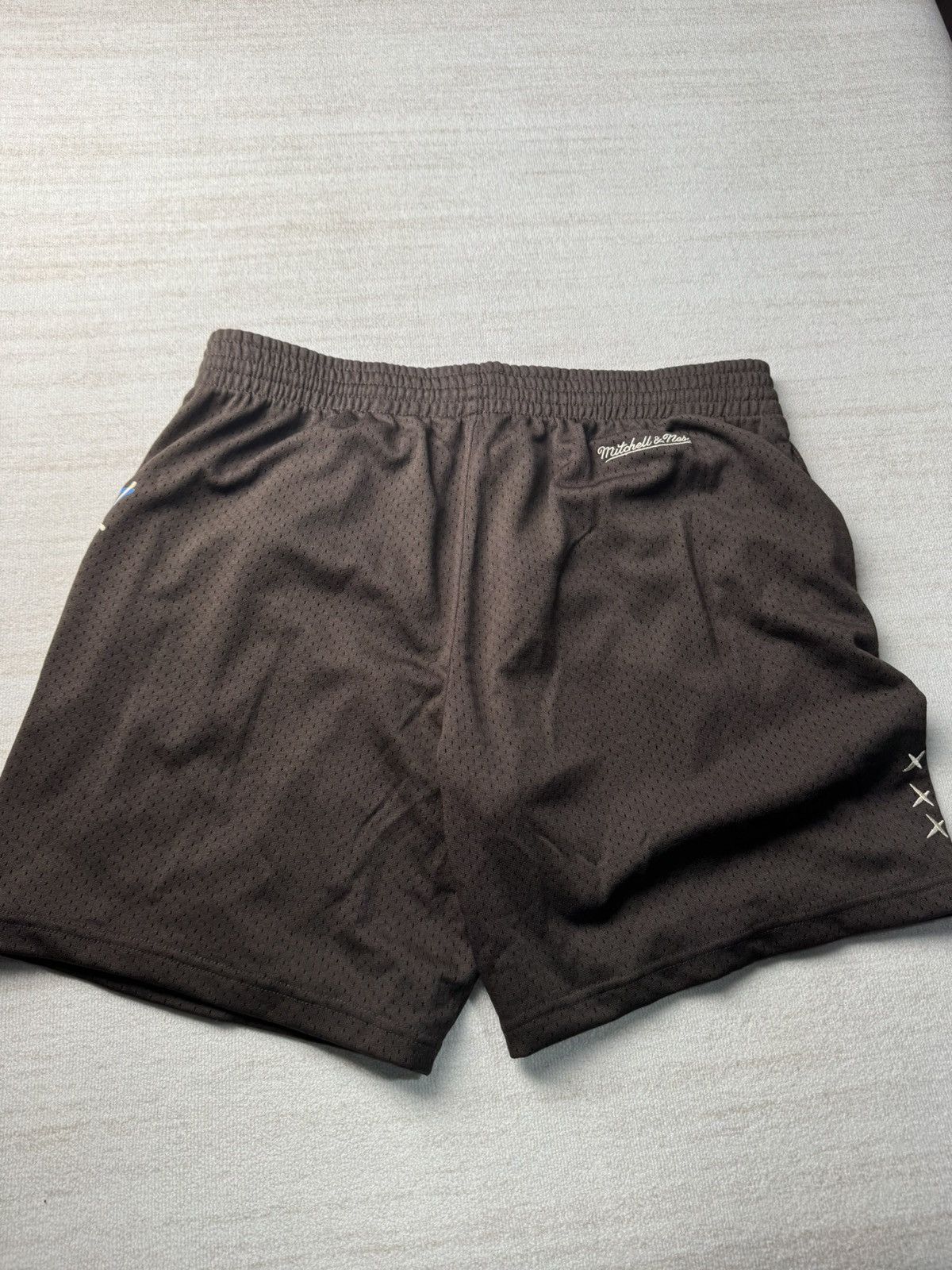 Mitchell & Ness × Travis Scott UCLA shorts xl Size US 36 / EU 52 - 4 Thumbnail