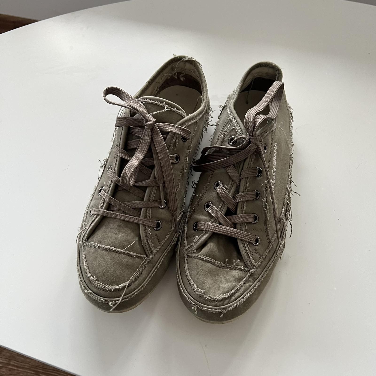 distressed Dolce & Gabbana sneakers luxury vintage Sz 7