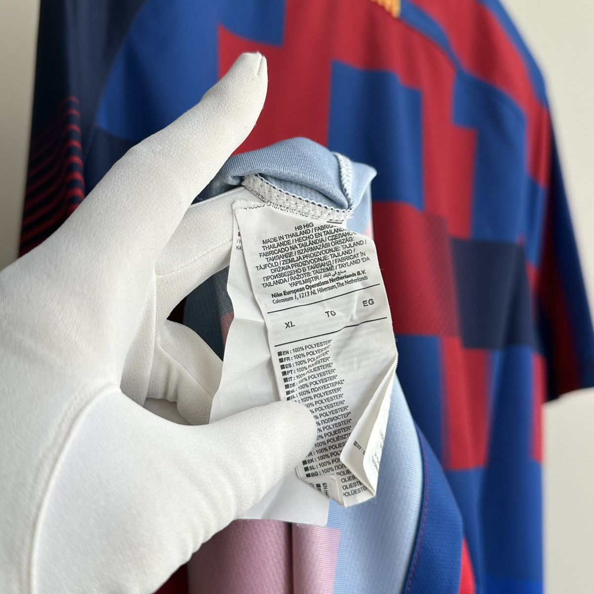 Nike Nike FC Barcelona 20th Anniversary 2018 Soccer Jersey Shirt Size US XL / EU 56 / 4 - 10 Thumbnail