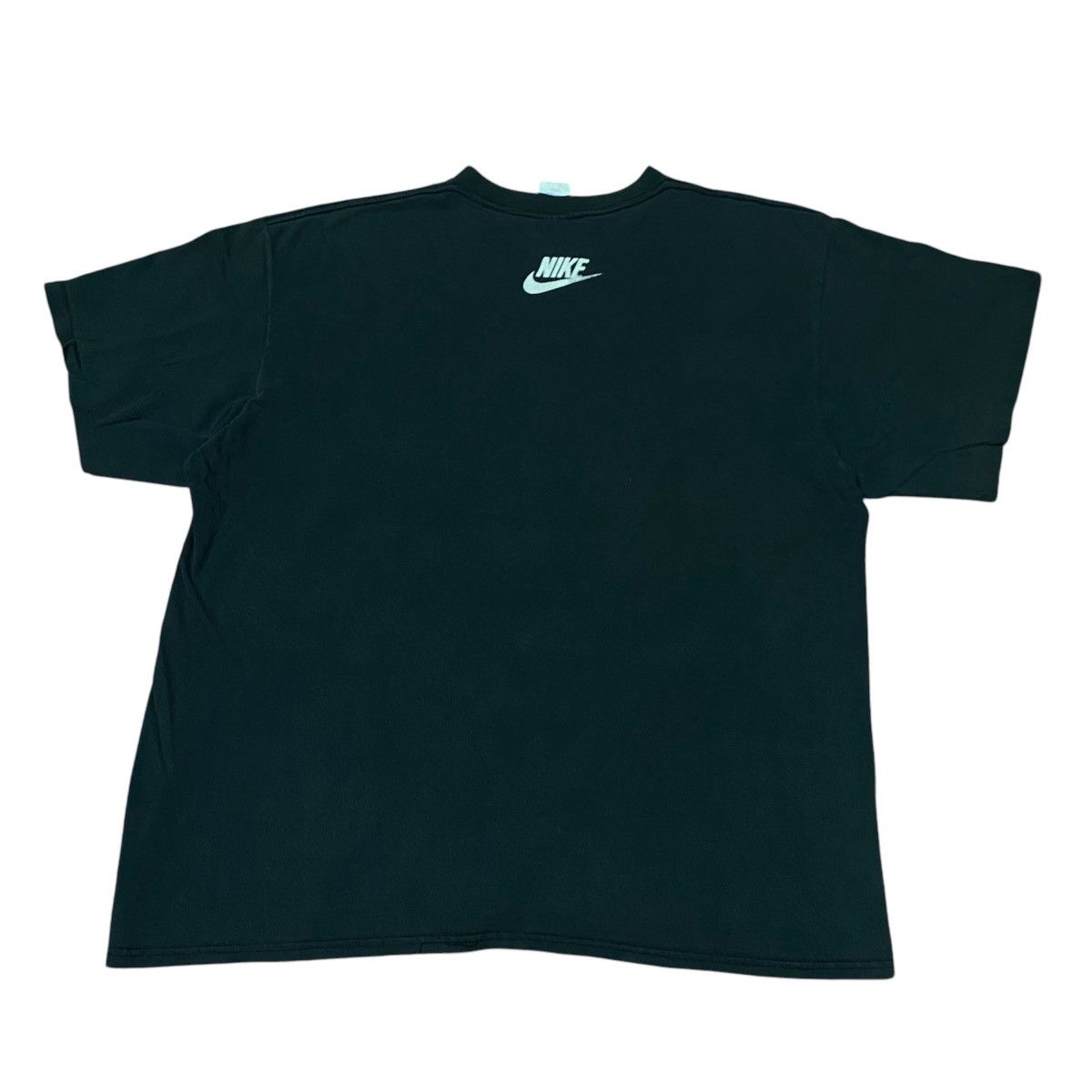 Nike × Vintage Vintage 90's Nike Town Chicago Graphic Tee Size US L / EU 52-54 / 3 - 2 Thumbnail
