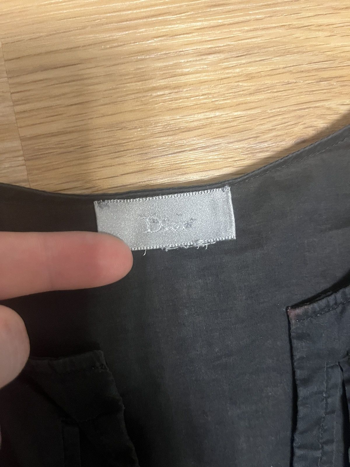 Dior × Hedi Slimane SS03 Follow me Dior Homme thin long v neck Shirt hedi Size US M / EU 48-50 / 2 - 5 Thumbnail