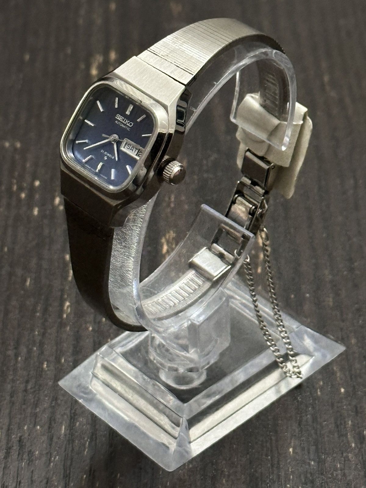 Seiko 1976 Seiko Vintage TV Case Automatic Rarest Wrist-Watch Size ONE SIZE - 4 Thumbnail