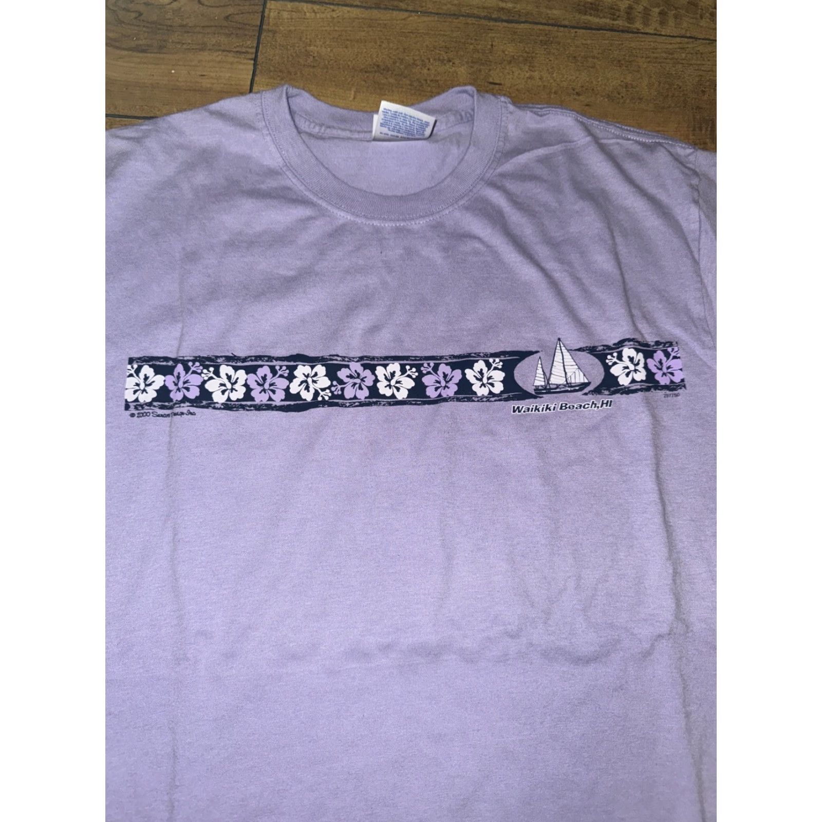 Vintage VINTAGE Hawaii T-Shirt Waikiki Lavender Floral Stripe Sailboat M & M Adult Medium Purple Graphic 90s Y2K Size US M / EU 48-50 / 2 - 2 Thumbnail