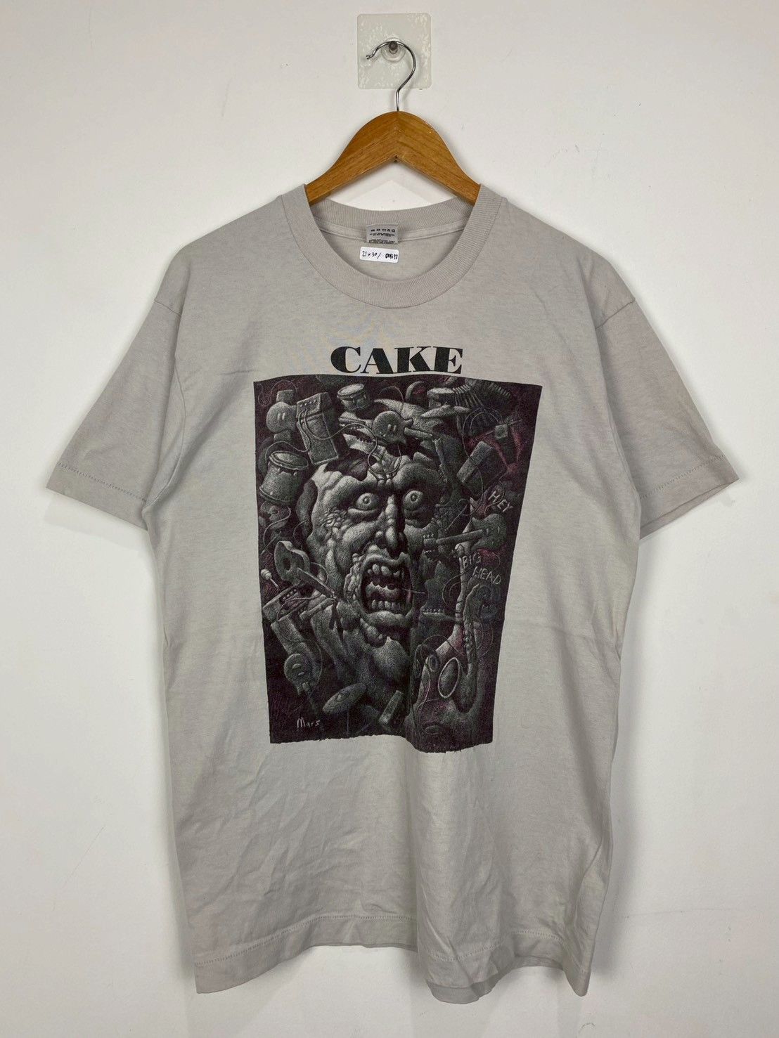 Vintage Vintage Cake Hey Big Head T-Shirts Size US L / EU 52-54 / 3 - 2 Thumbnail
