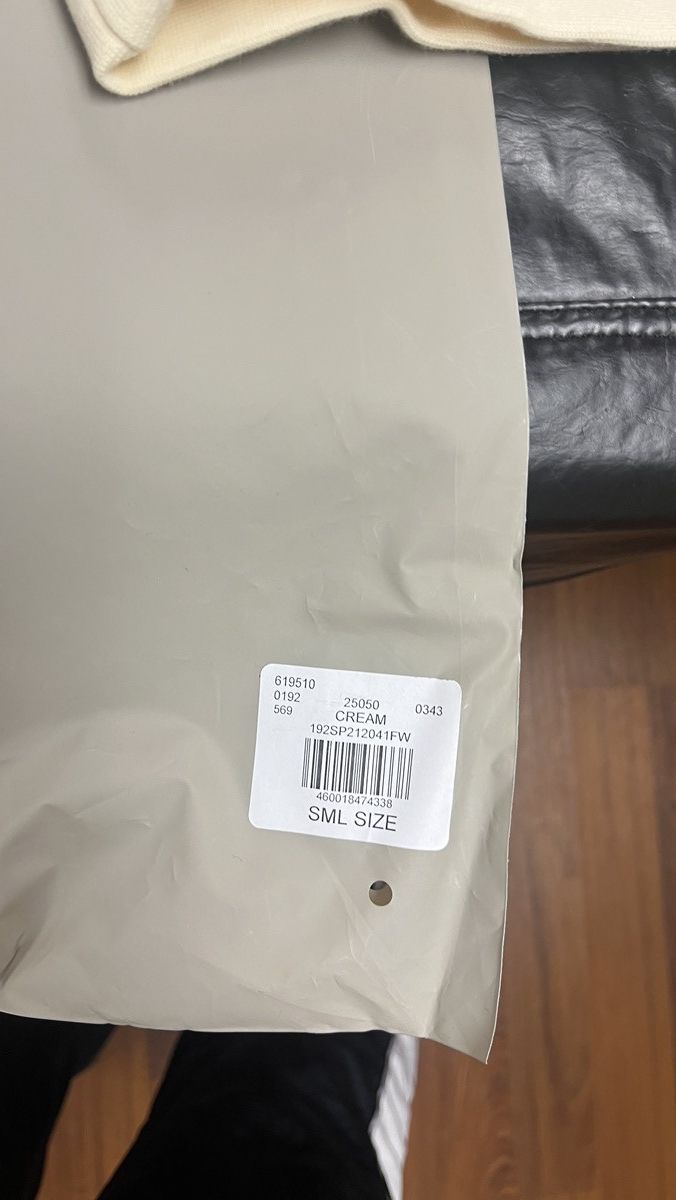 Essentials FOG Essentials Mock Zip Buttercream SS 21 Size Small Size US S / EU 44-46 / 1 - 4 Thumbnail
