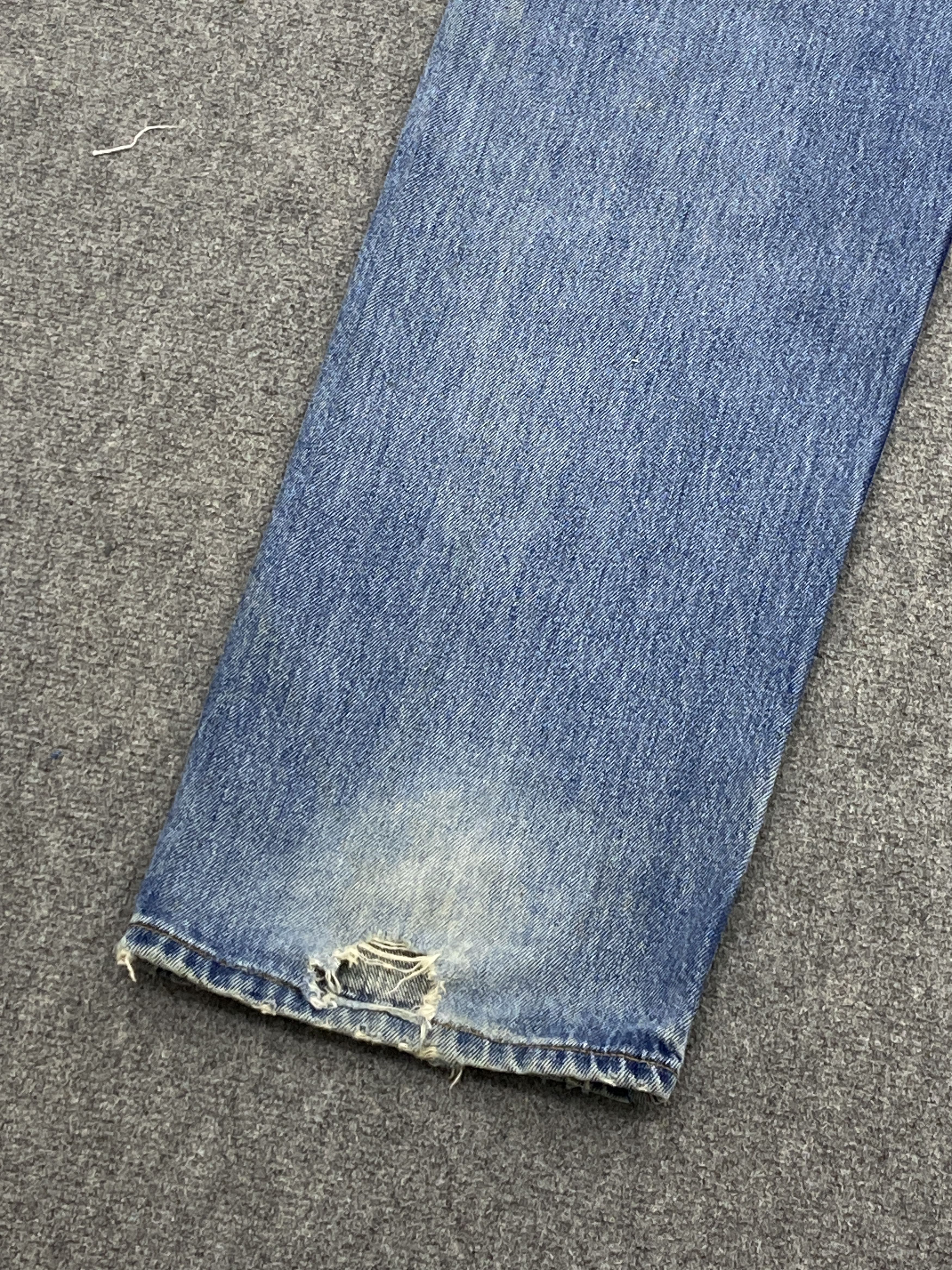 Levi's × Vintage Distressed Vintage 90s Levis 505 Faded Blue Jeans DP2618 Size US 34 / EU 50 - 17 Thumbnail