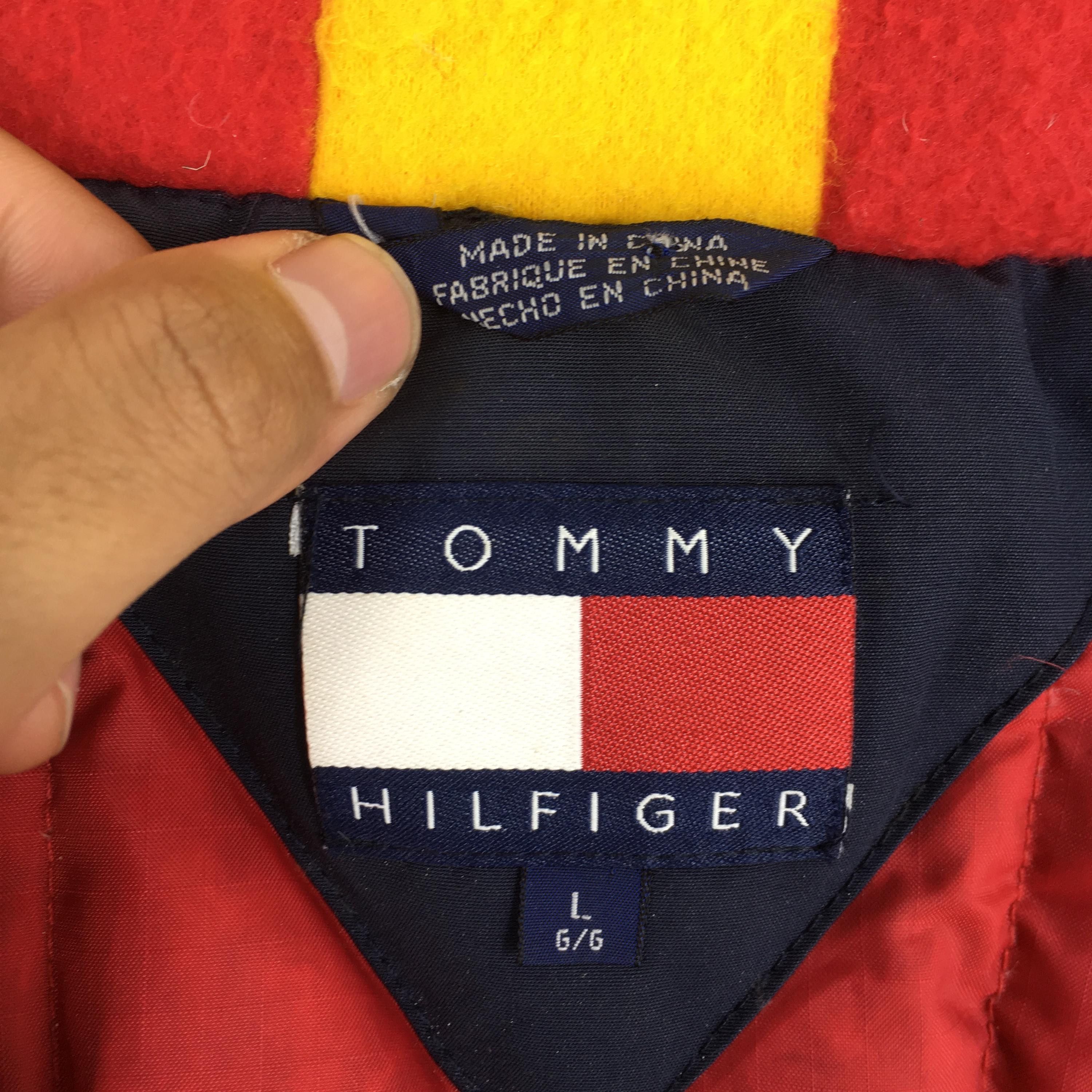 Tommy Hilfiger Vintage Tommy Hilfiger Bomber Puffer Winter Jacket Large Size US L / EU 52-54 / 3 - 6 Thumbnail
