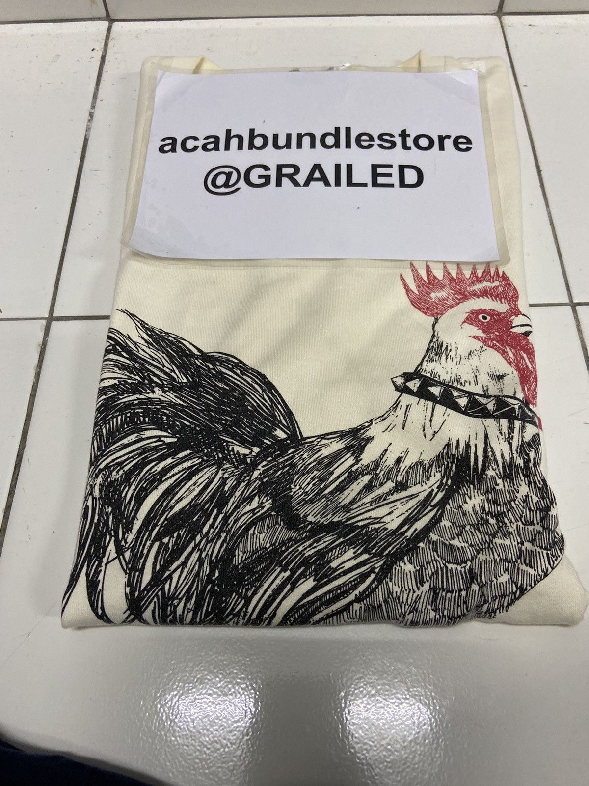 Uniqlo UNIQLO LA POULE TEE SHIRT Size US L / EU 52-54 / 3 - 16 Thumbnail