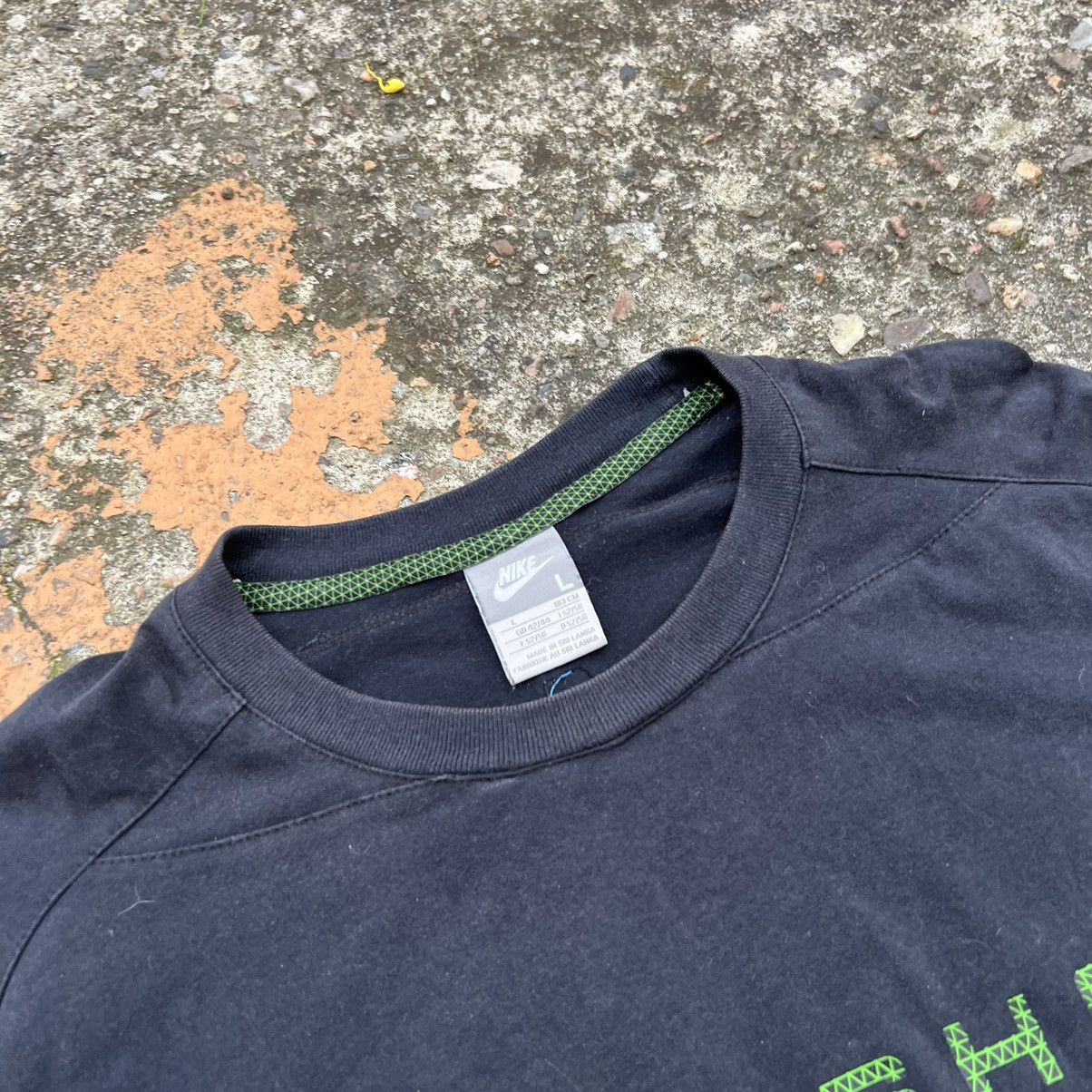 Nike × Vintage 🇺🇸 Vintage 90s Nike Shox T-Shirt Rare Retro Hype Y2K USA Size US L / EU 52-54 / 3 - 4 Thumbnail