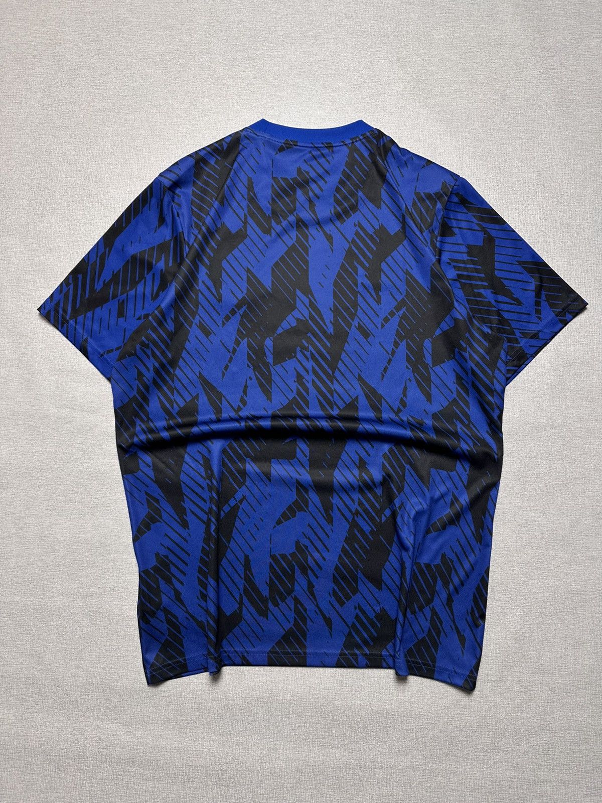 Adidas Adidas Argentina 2022 WC Prematch Kit Size US L / EU 52-54 / 3 - 10 Thumbnail