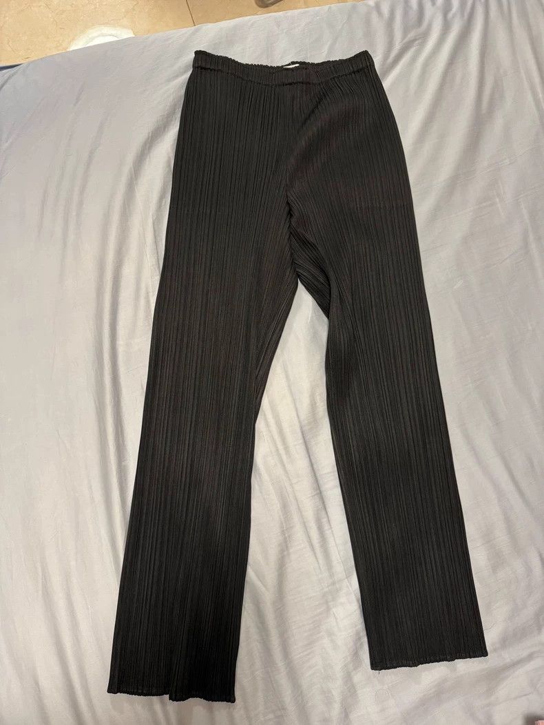 Issey Miyake issey miyake size:4 Black pleated pants 2505-Nextarrow Size US 26 / EU 42 - 1 Thumbnail