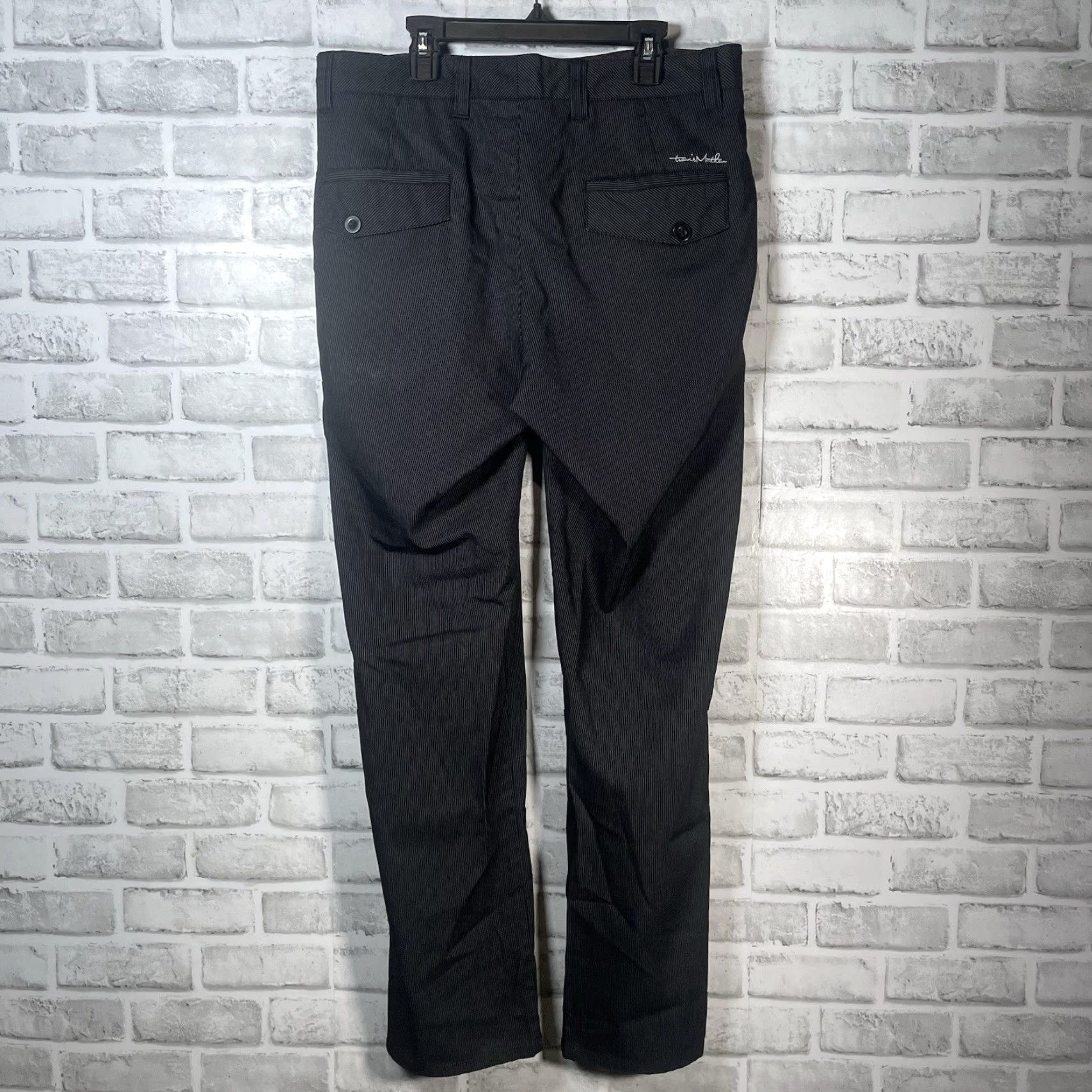 TravisMathew VINTAGE Travis Mathew Dress Pants Men Size 32x31 Black Pinstripe Formal Slacks Size US 32 / EU 48 - 4 Thumbnail