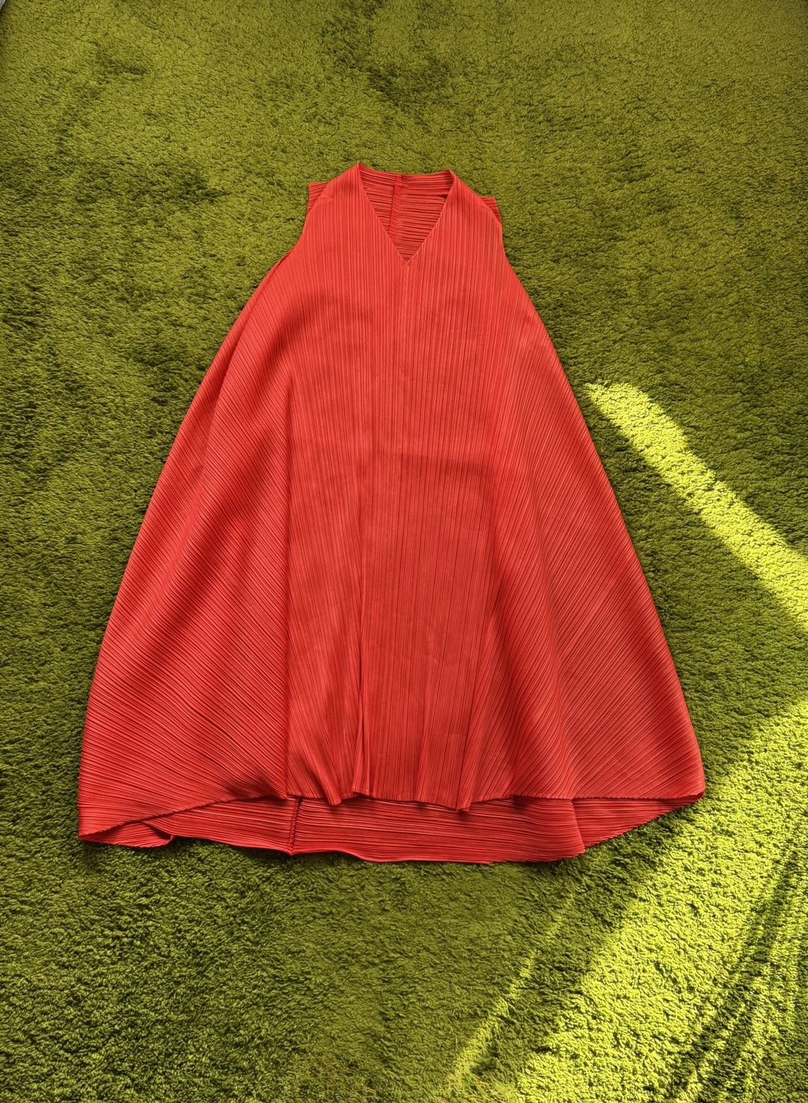 Pleats Please Issey Miyake Pleats Please Issey Miyake avant garde Japanese coral dress Size L / US 10 / IT 46 - 1 Thumbnail