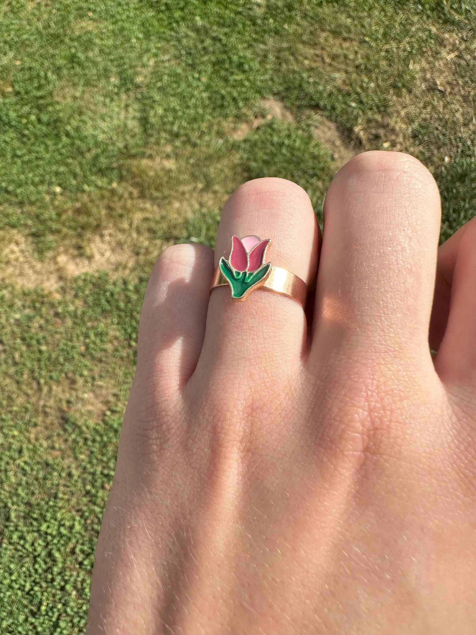 Jewelry Gold / Enamel Rose Ring Adjustable Sizing Size ONE SIZE - 2 Thumbnail