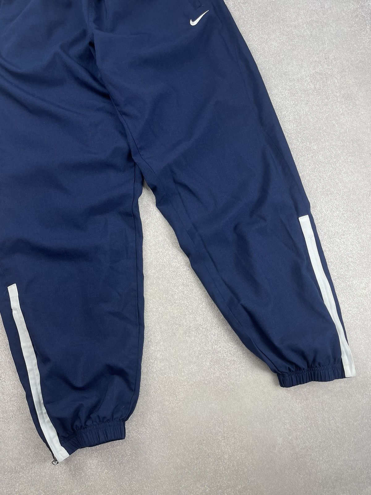 Nike Vintage Nike Track Pants Blue Size L Size US 34 / EU 50 - 2 Thumbnail