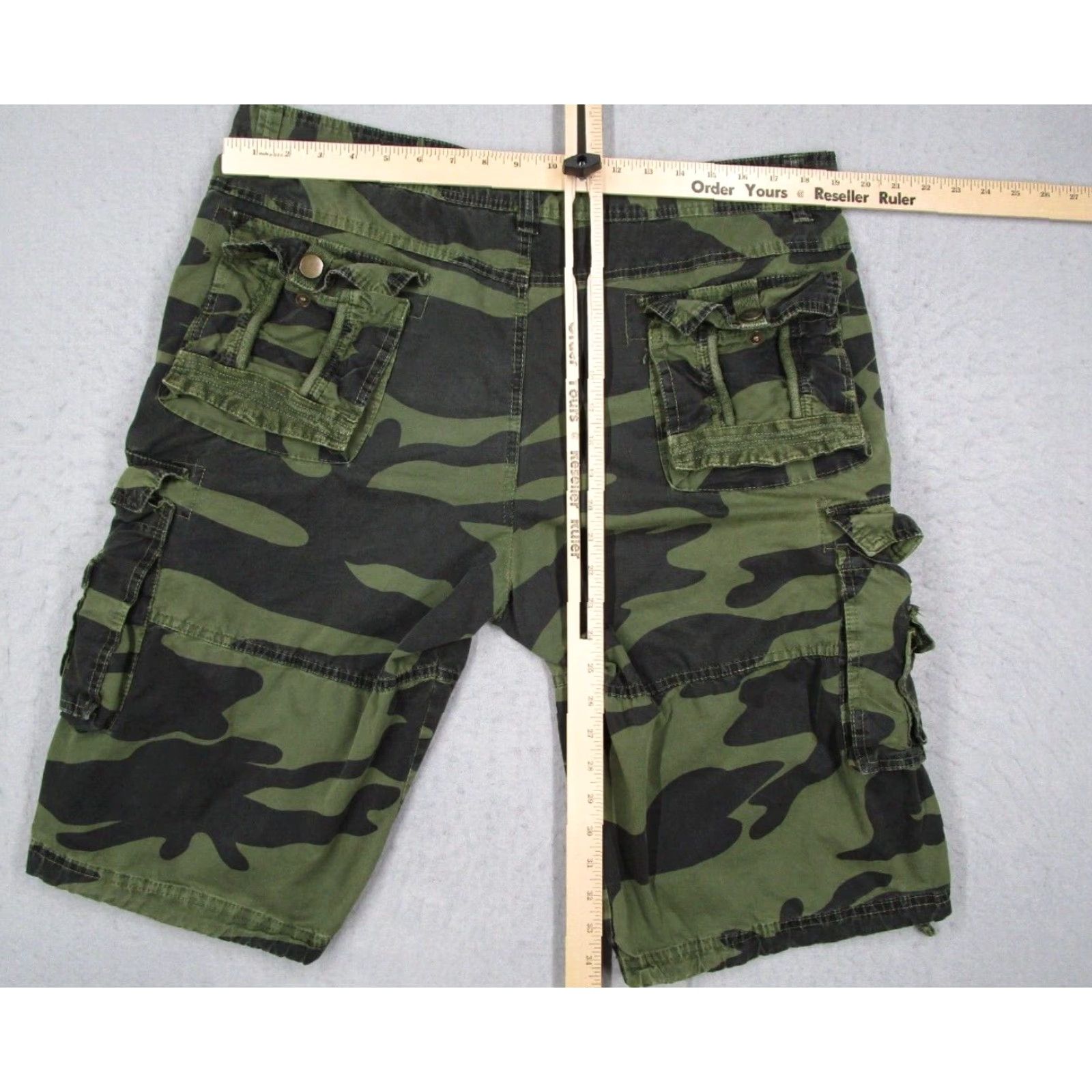 Vintage VINTAGE Twoce Cargo Shorts Mens 36 Green Camo Cargo 14" Skate Military Work Y2K Size US 36 / EU 52 - 7 Thumbnail