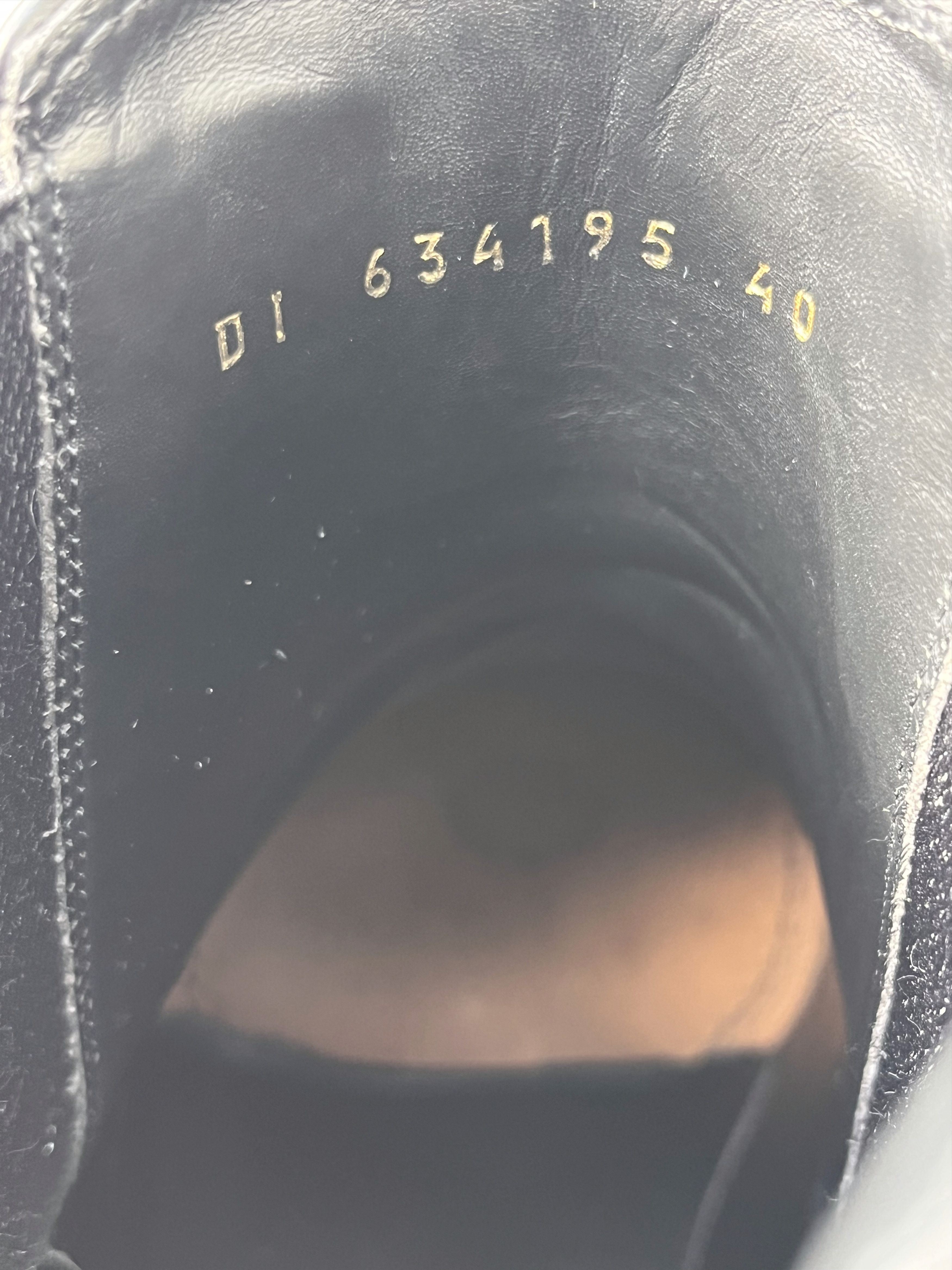 Saint Laurent Paris Saint Laurent Paris Black Leather Chelsea Boots Size US 7 / EU 40 - 8 Thumbnail