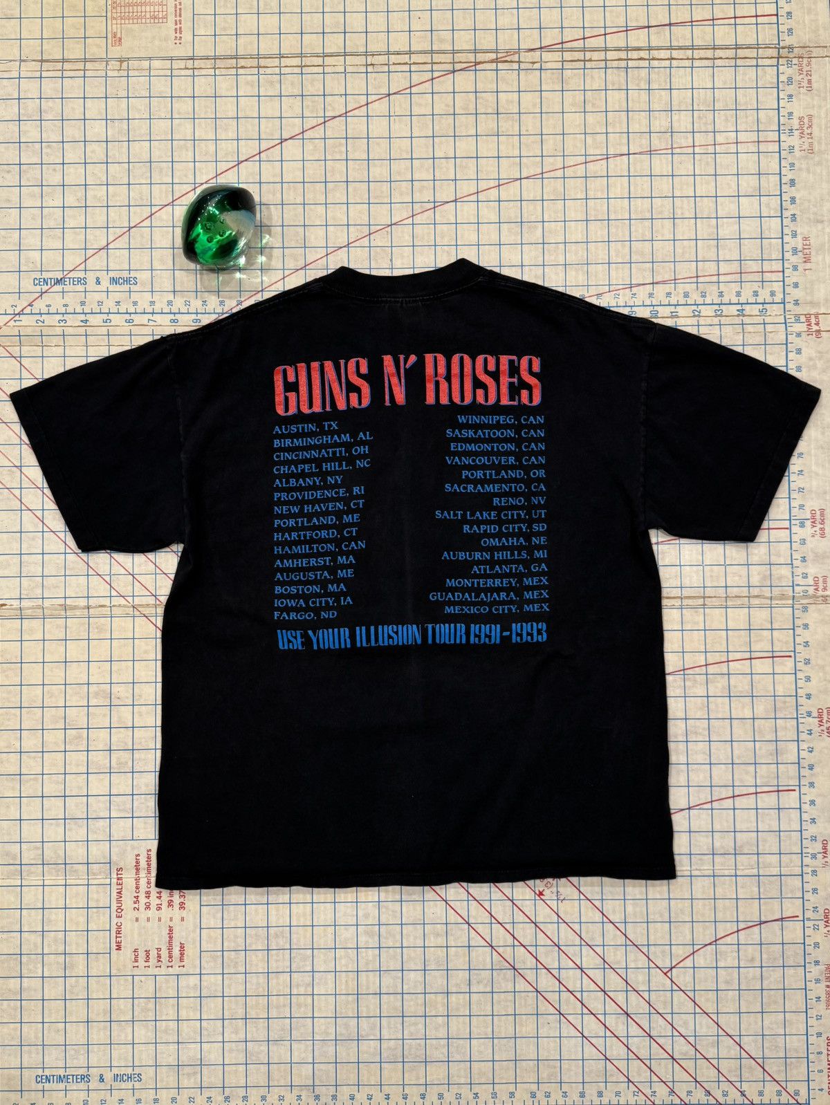 Guns N' Roses Vintage 92 Guns N’ Roses Use Your Illusion Tour Tee Brockum Size US XL / EU 56 / 4 - 7 Thumbnail
