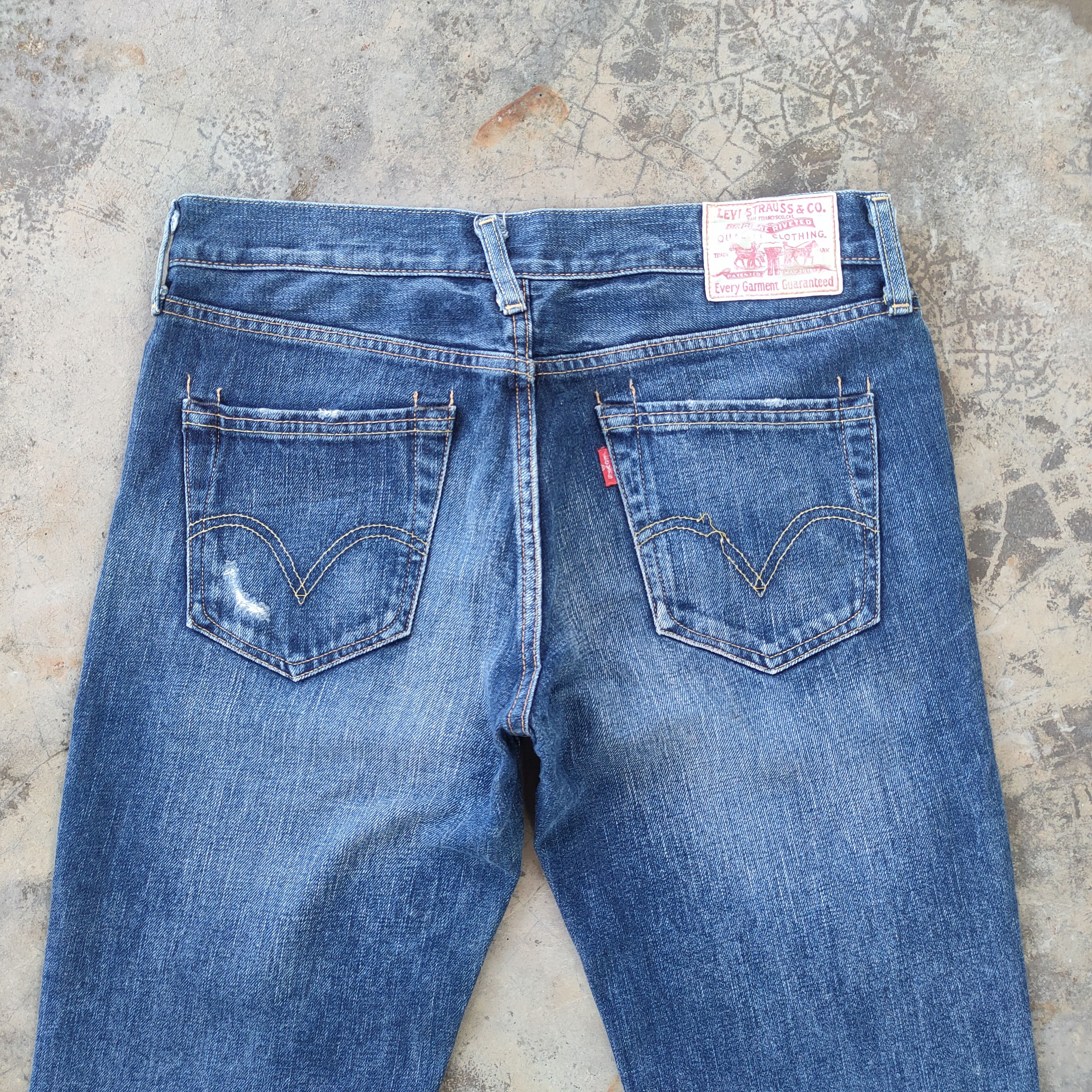 Levi's Vintage Clothing W32 VINTAGE LEVI'S 502 FADED RIPPED JEANS DENIM PANTS Size US 32 / EU 48 - 11 Thumbnail