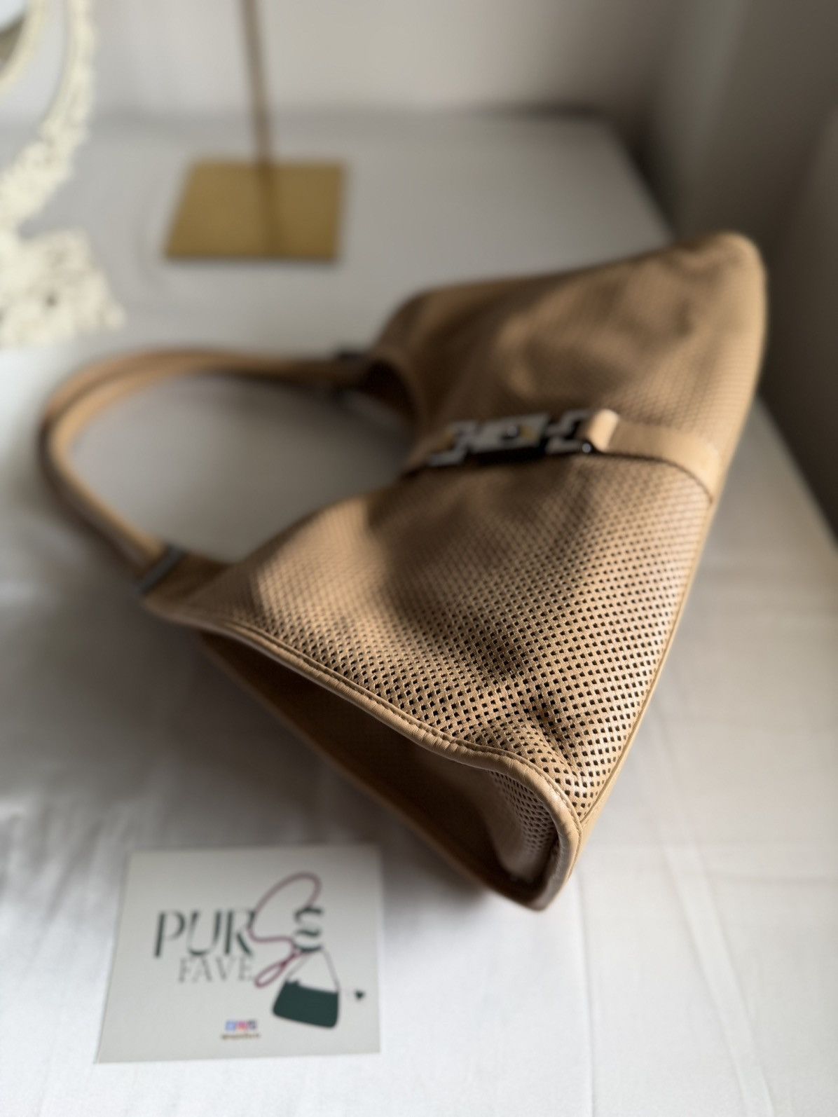 Gucci Authentic GUCCI Jackie Bardot Tan Hobo Perforated Leather Size ONE SIZE - 21 Thumbnail