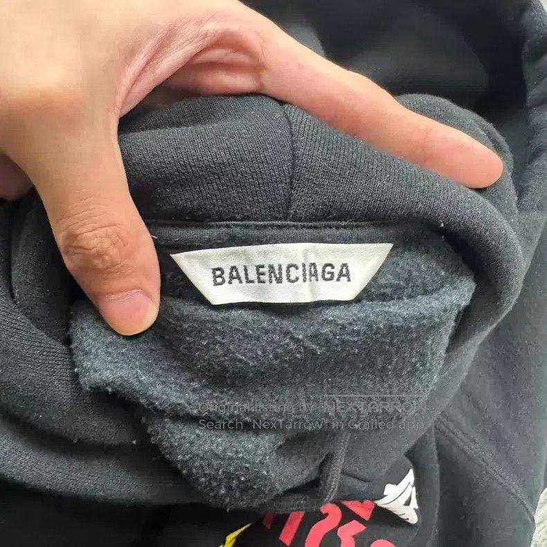 Balenciaga Balenciaga Seven Nations Language Hoodie Size US S / EU 44-46 / 1 - 4 Thumbnail