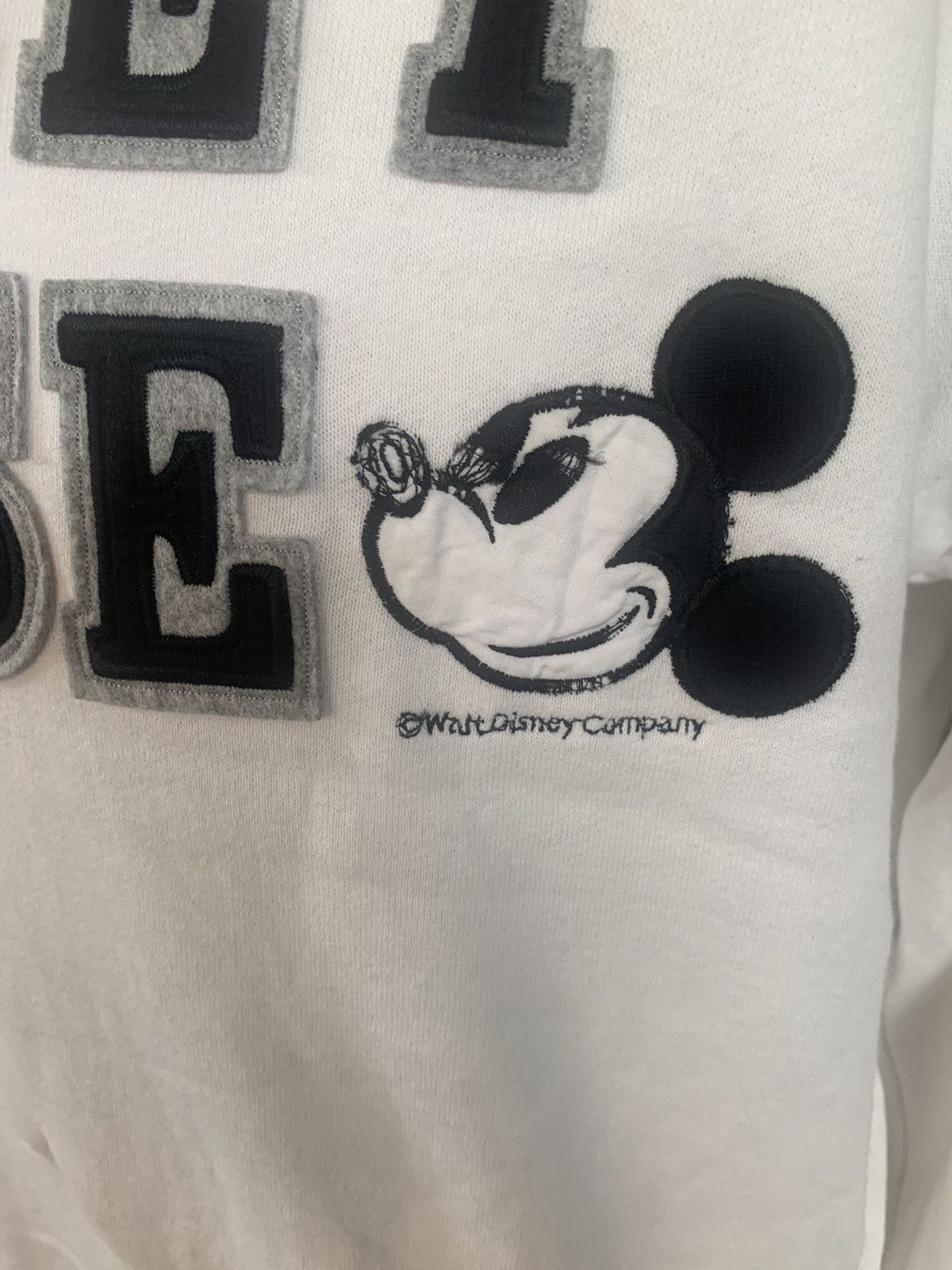 Disney × Mickey Mouse × Vintage Vintage 90s Mickey Mouse Walt Disney Embroidered Sweatshirt Size US M / EU 48-50 / 2 - 3 Thumbnail