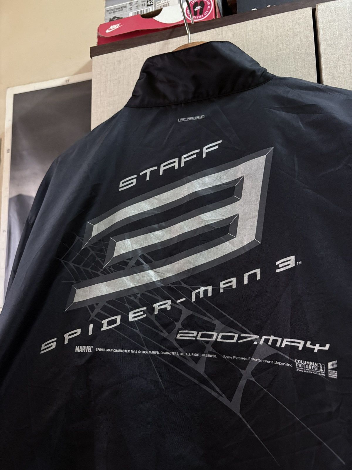 Marvel Comics RARE SPIDERMAN 3 STAFF CAST MOVIE Size US L / EU 52-54 / 3 - 4 Thumbnail
