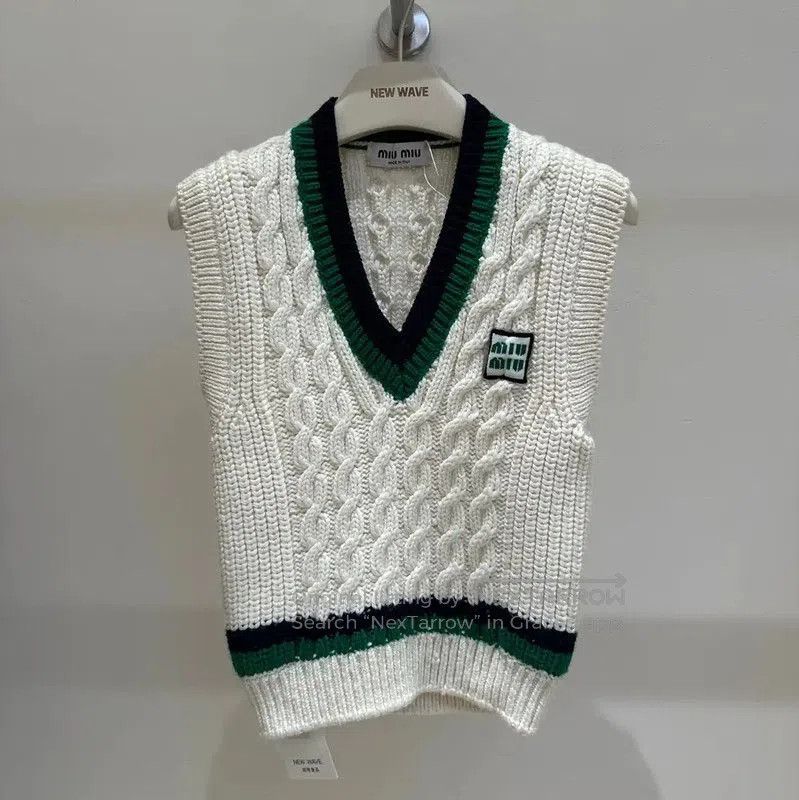 Miu Miu Miu Miu White Cable Knit Sweater Vest . Size S / US 4 / IT 40 - 1 Thumbnail