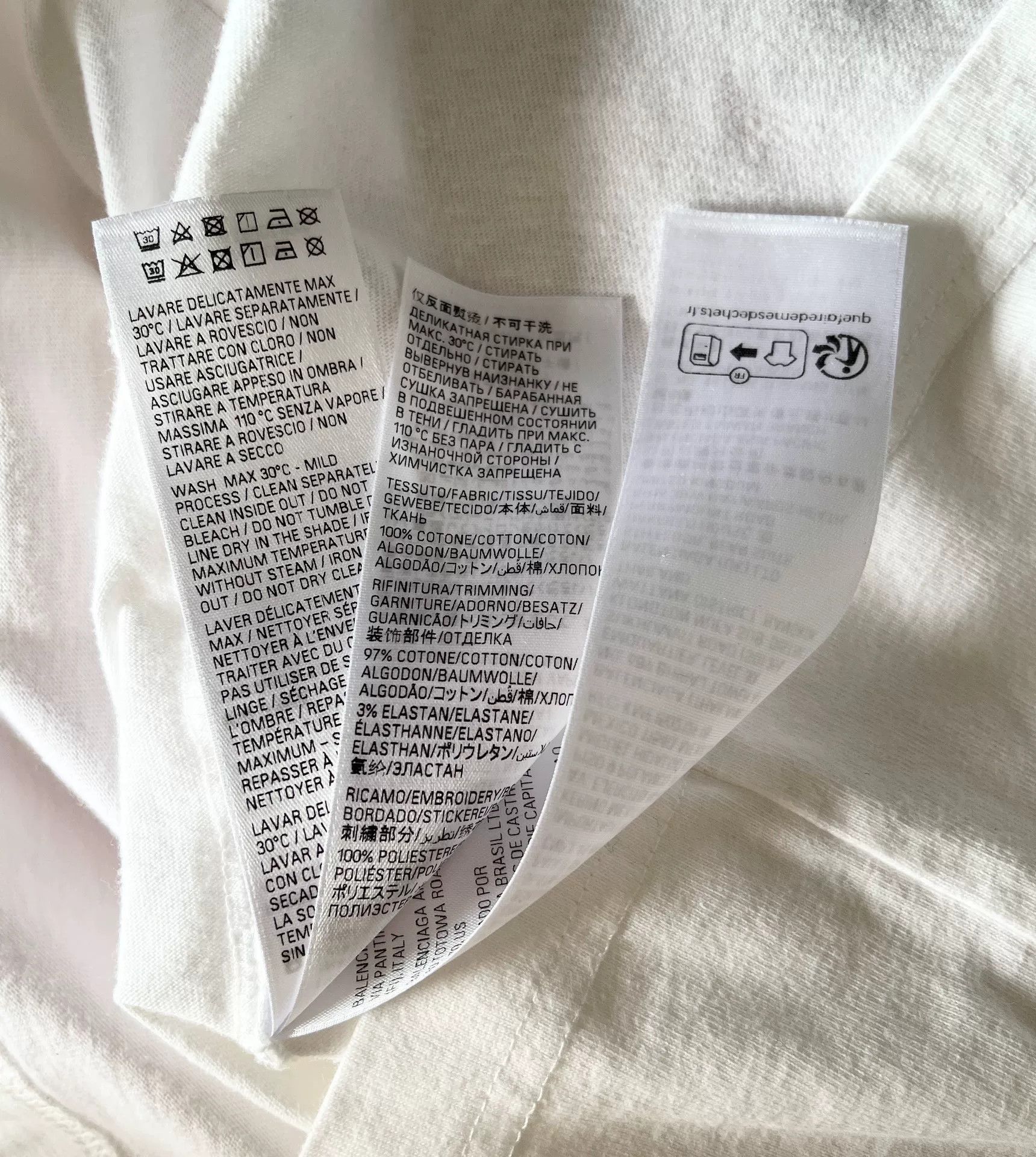 Balenciaga balenciaga embroidered logo white t-shirt Size US L / EU 52-54 / 3 - 6 Thumbnail