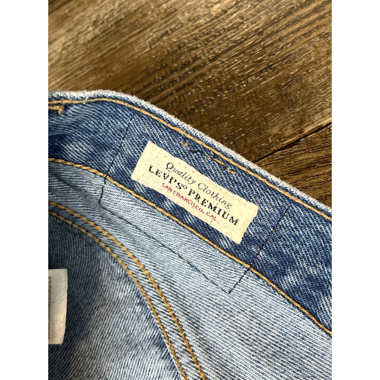 Levi's Levi's 501 Jeans Mens 36x30 Denim Light Wash Button Fly Straight Regular 5-Pocket City 90s Vintage Big E Pair Jeans Mens Size US 36 / EU 52 - 6 Thumbnail