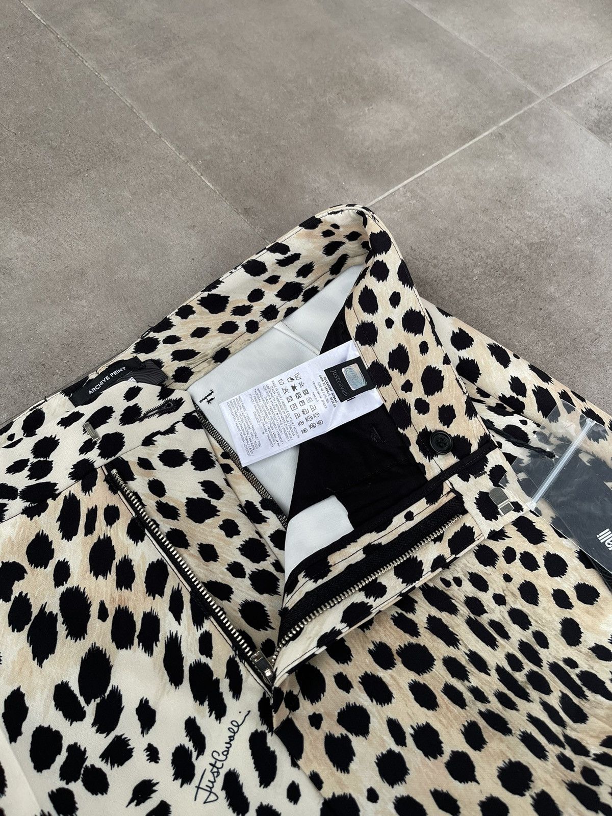 Just Cavalli !DS! FW22 Just Cavalli Leopard Print Natural Casual Pants Size US 32 / EU 48 - 19 Thumbnail