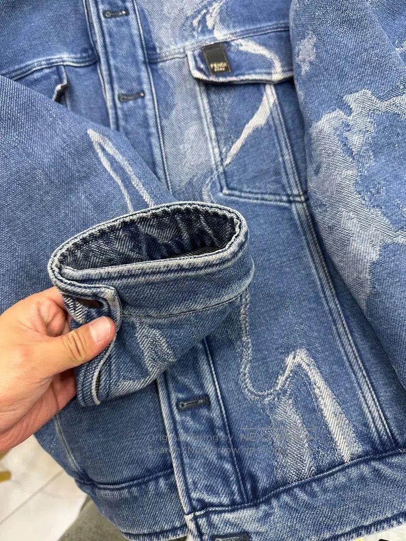Fendi Fendi Bleached Denim Jacket - Blue Size US M / EU 48-50 / 2 - 4 Thumbnail