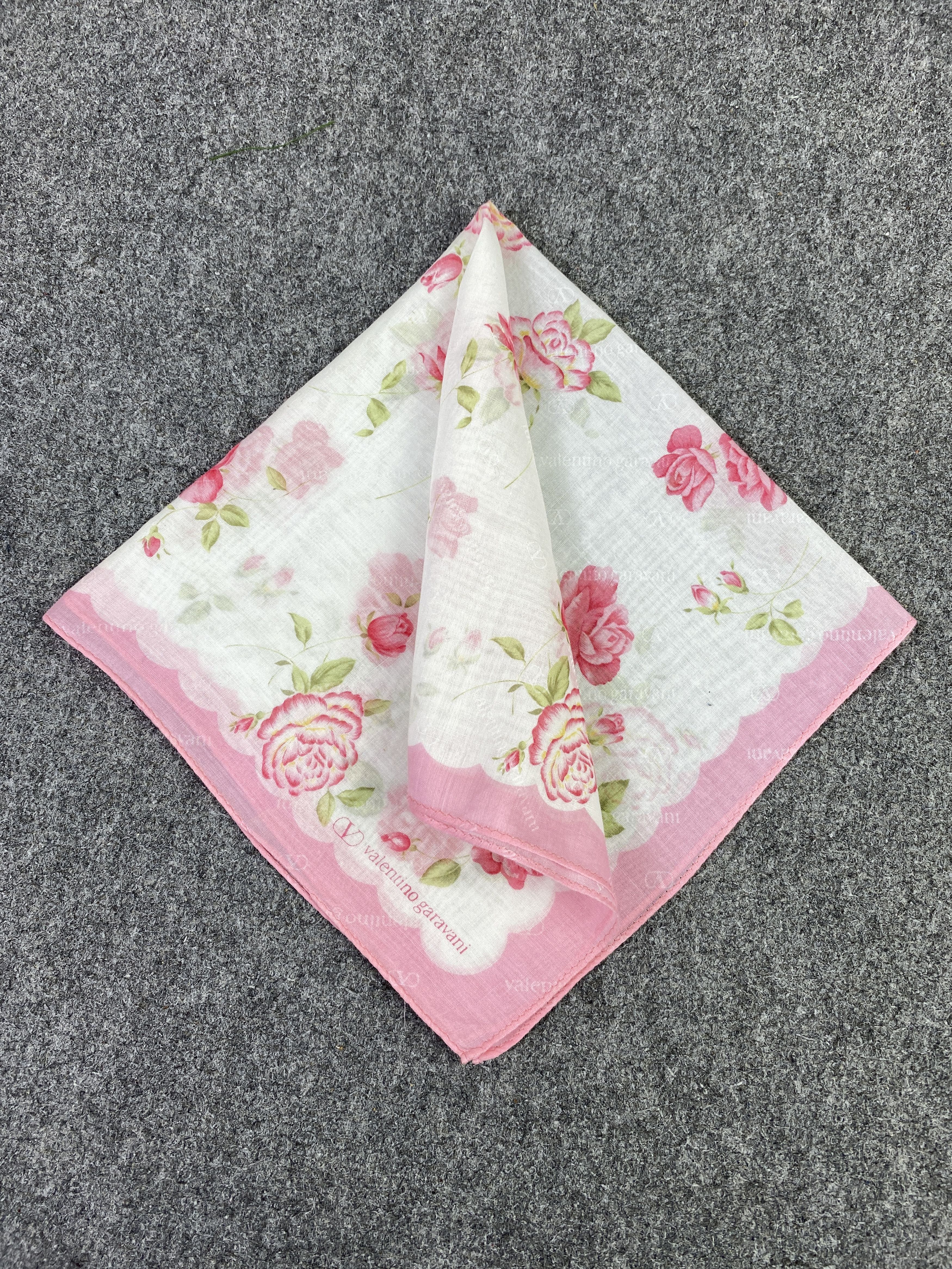 Valentino Valentino Garavani Handkerchief / Neckerchief KT0181 Size ONE SIZE - 3 Thumbnail