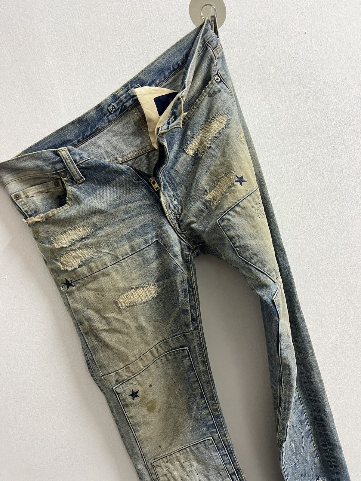 Maison MIHARA YASUHIRO Mihara Yasuhiro Damaged Repair Denim Pants Size US 32 / EU 48 - 1 Thumbnail