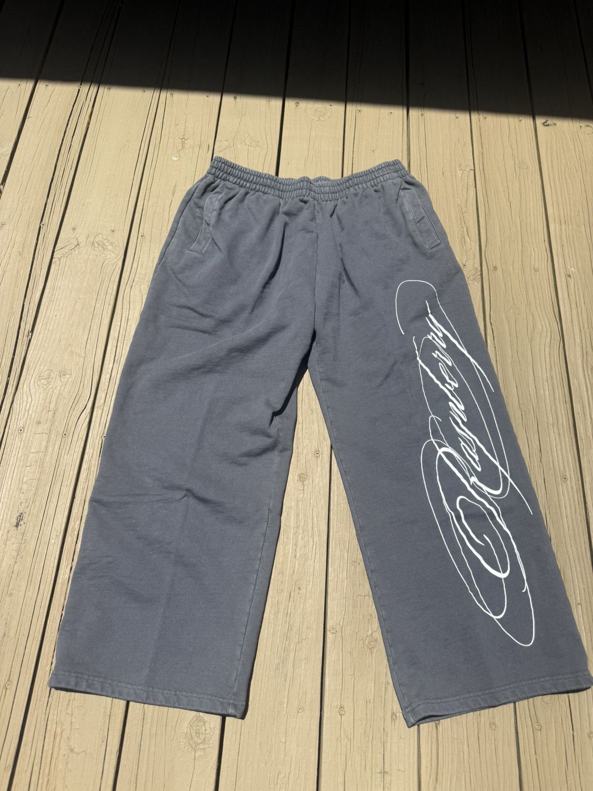 The GV Gallery GV GALLEY Calligraphy Sweatpants "Raspberry" Size US 34 / EU 50 - 1 Thumbnail