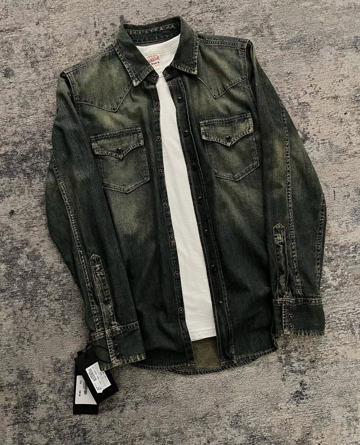 Saint Laurent Paris Saint Laurent Paris Mudwash Shirt Size US S / EU 44-46 / 1 - 2 Thumbnail