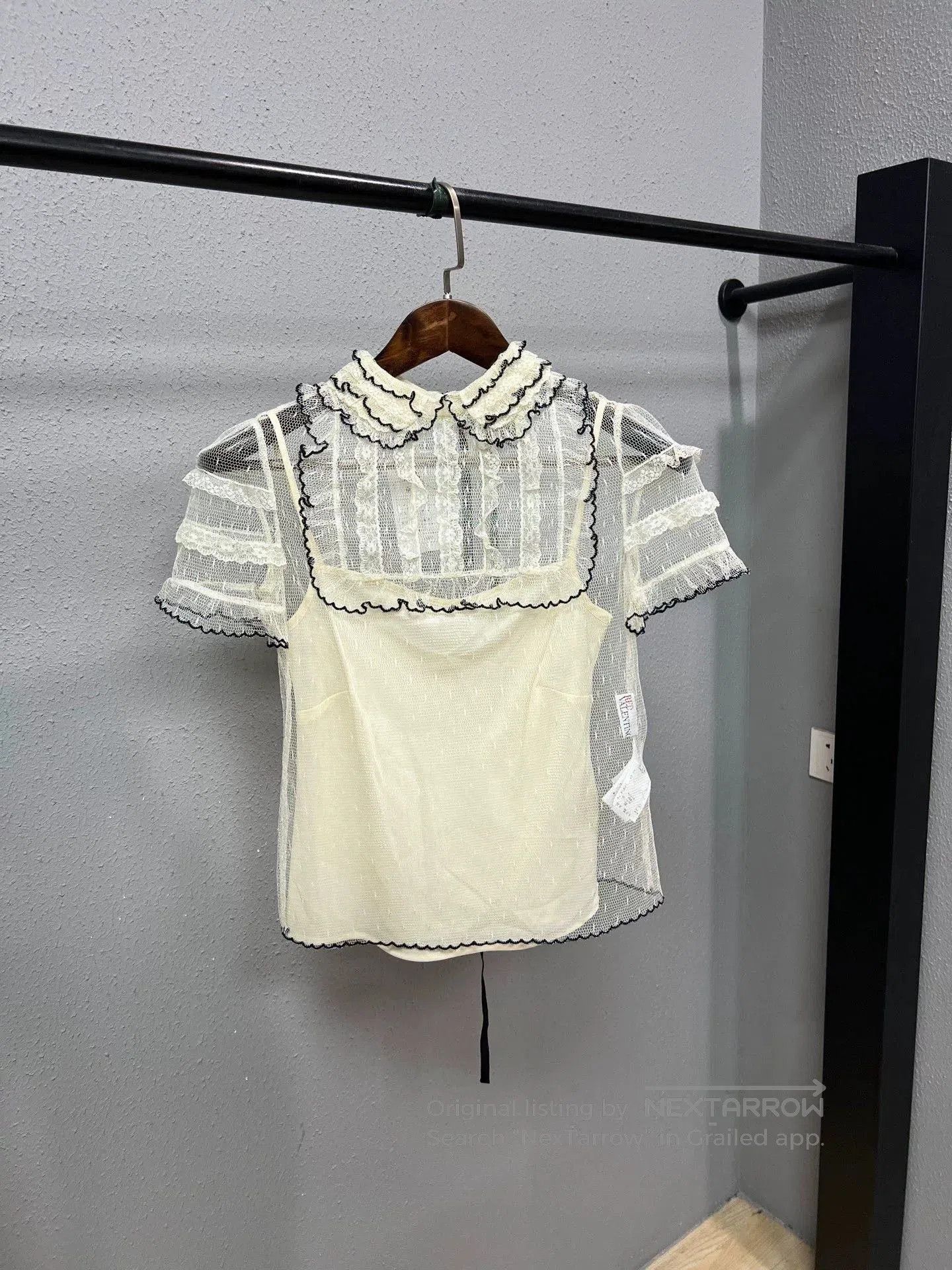 RED Valentino red valentino lace embroidered short sleeve shirt. Size S / US 4 / IT 40 - 1 Thumbnail