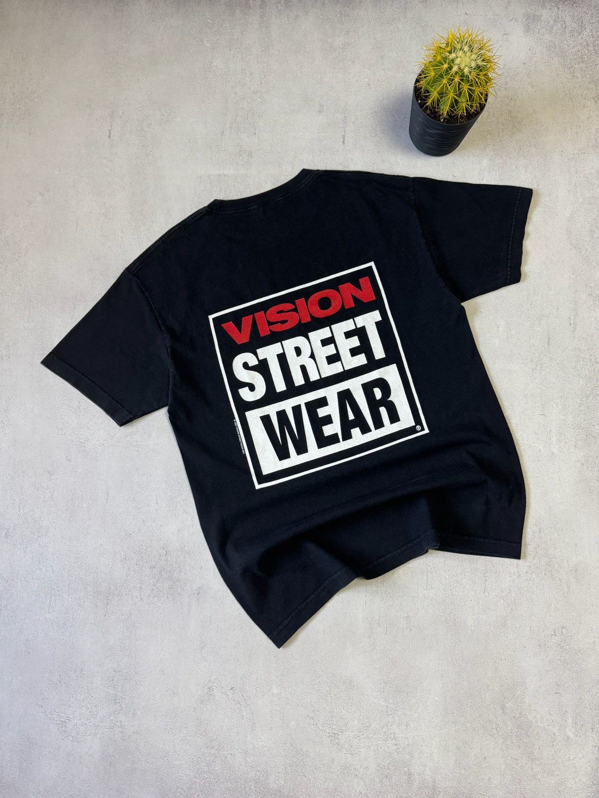 Vision Streetwear 1987 Vision Streetwear T Shirt Big Logo Very Rare Mens L Size US L / EU 52-54 / 3 - 11 Thumbnail