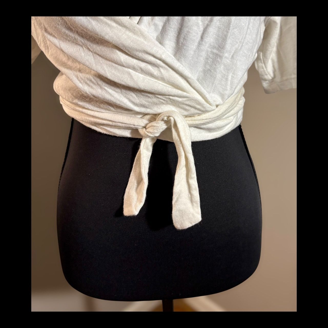American Eagle Outfitters Aerie Cream Tie Front Sailor Collar T-Shirt Size S / US 4 / IT 40 - 4 Thumbnail
