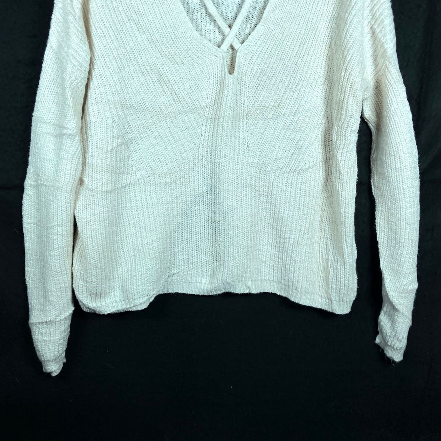 Express Express Women's Sweater Cream V Neck Criss Cross Slit Back Knit Cotton Blend M Knit Style Pullover Casual Workwear) Size M / US 6-8 / IT 42-44 - 3 Thumbnail