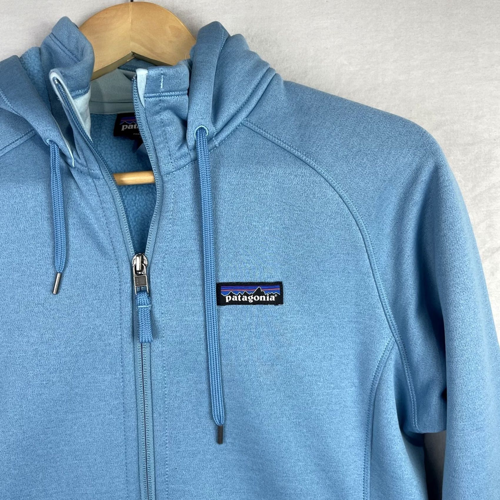 Patagonia Patagonia Hoodie Womens Medium Blue Tech Fleece Jacket Full Zip Outdoor Size M / US 6-8 / IT 42-44 - 2 Thumbnail