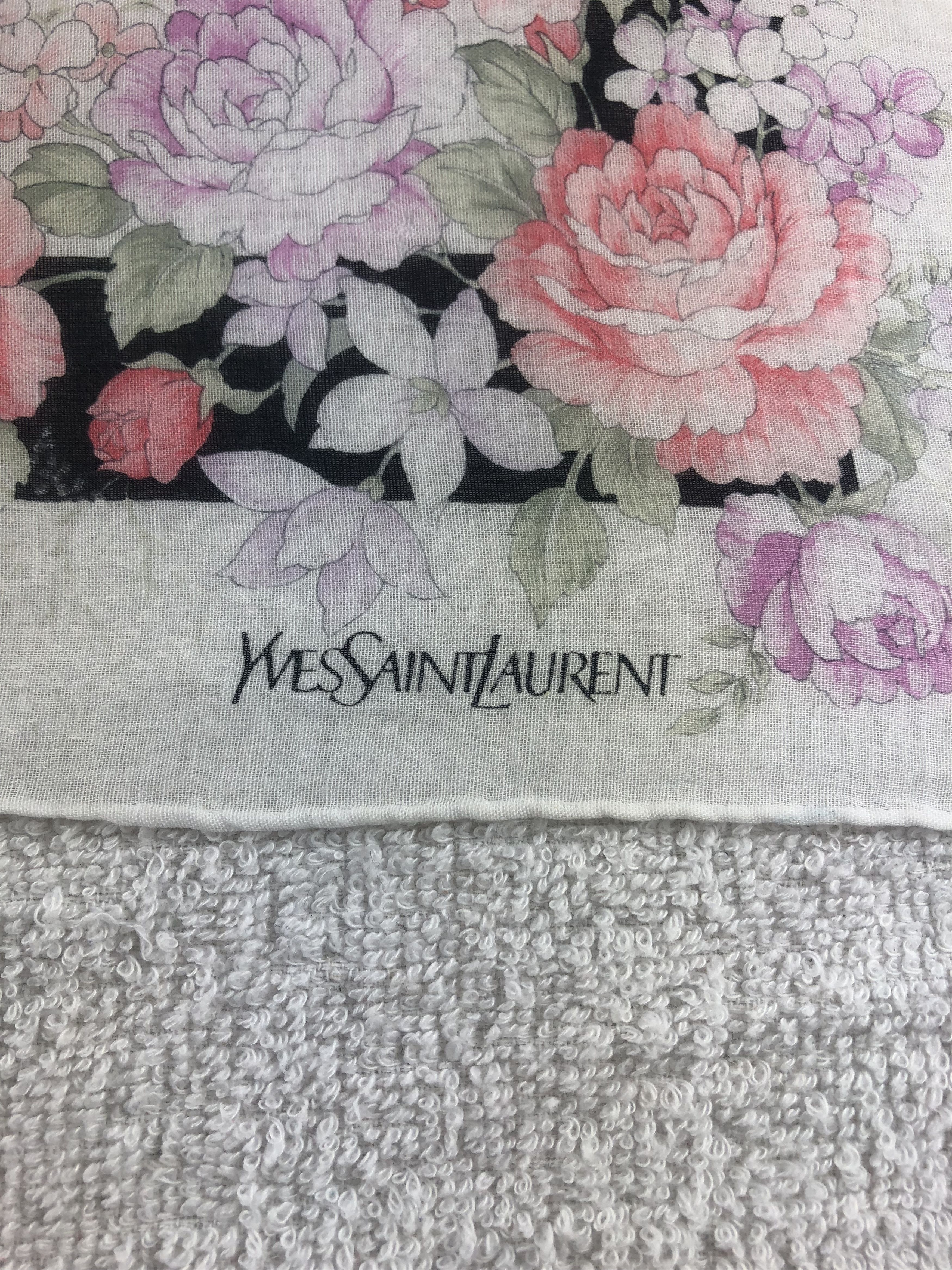 Yves Saint Laurent Yves Saint Laurent Handkerchief / Bandana / Neckerchief Size ONE SIZE - 5 Thumbnail