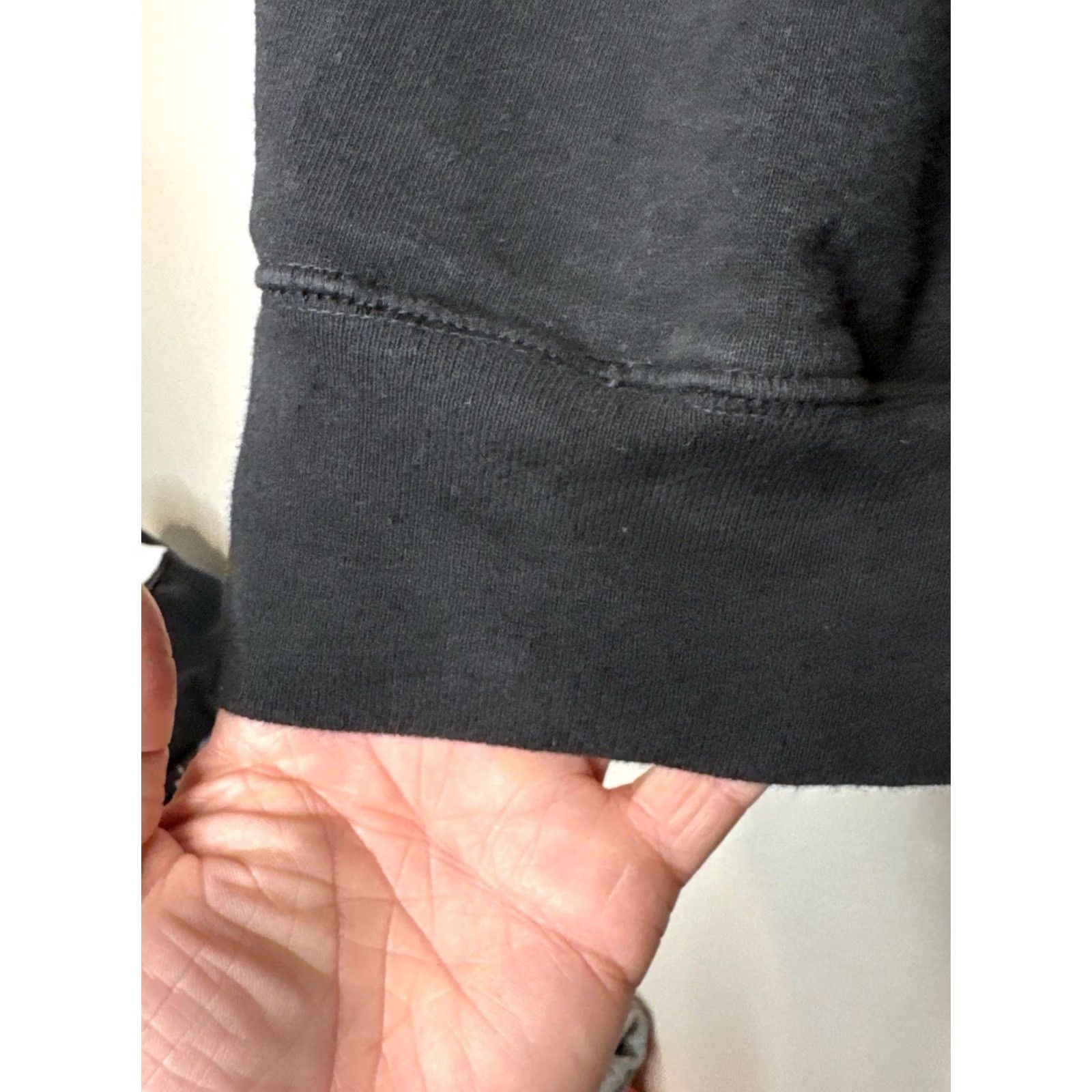 Vintage A24 Horror Movie Crewneck Sweatshirt Black Size S Adult Size US S / EU 44-46 / 1 - 5 Thumbnail
