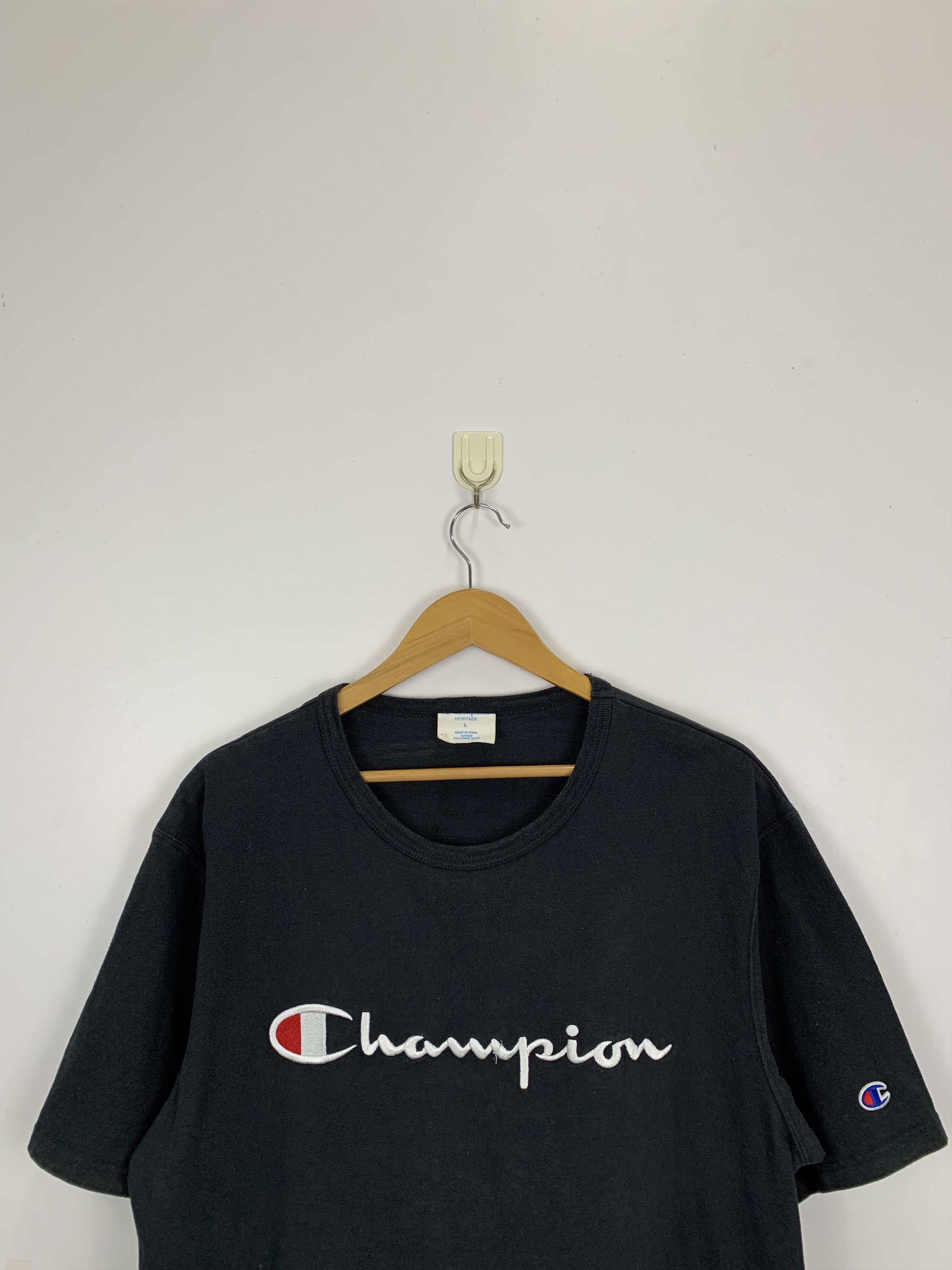 Champion Vintage Champion center Logo Spellout T Shirt TA0140 Size US L / EU 52-54 / 3 - 2 Thumbnail