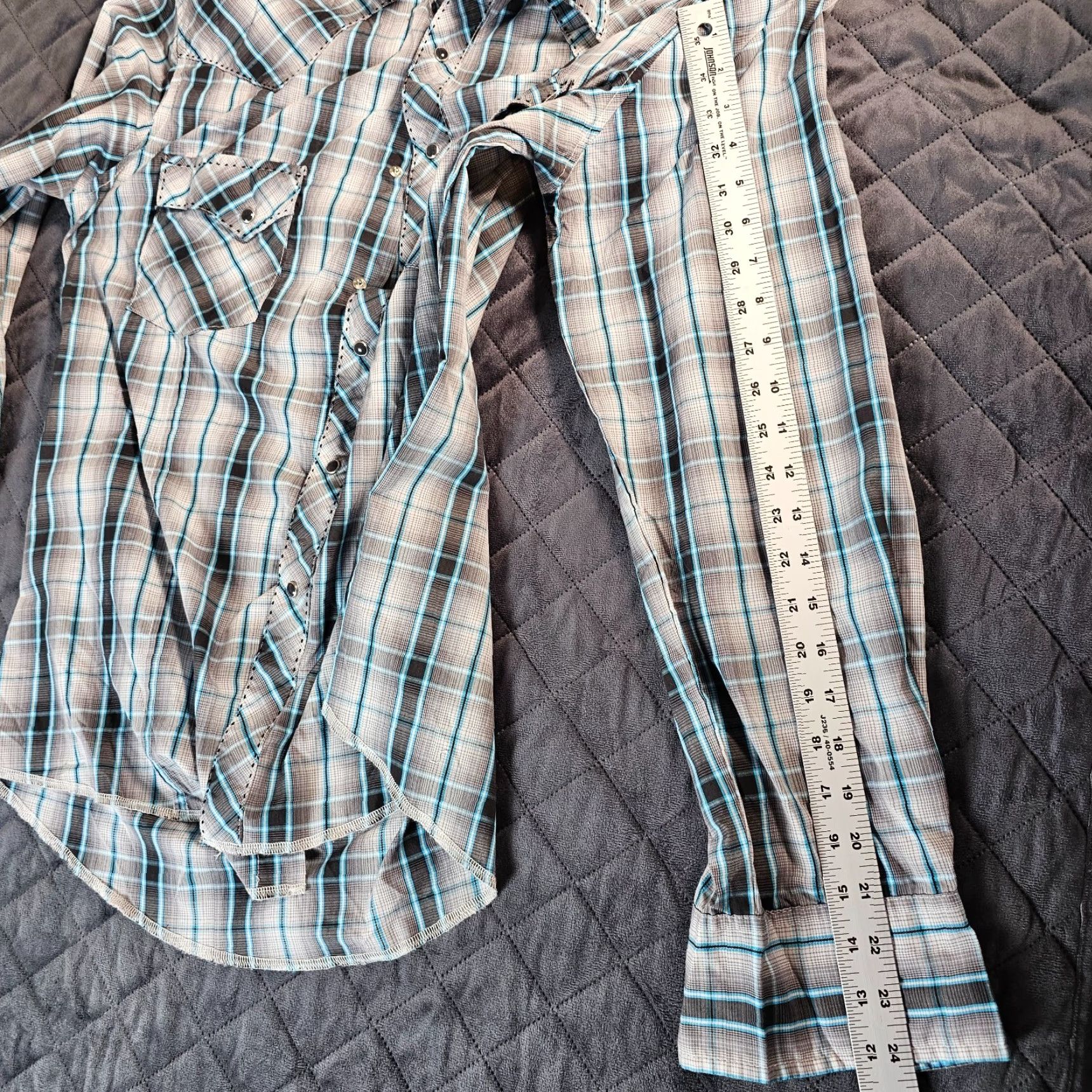 Wrangler Wrangler Button-Up Shirt Mens Large Gray Plaid Long Sleeve Western USA Snap Pearl Button Up Collared Shirt Western USA Button-Front Size US L / EU 52-54 / 3 - 7 Thumbnail