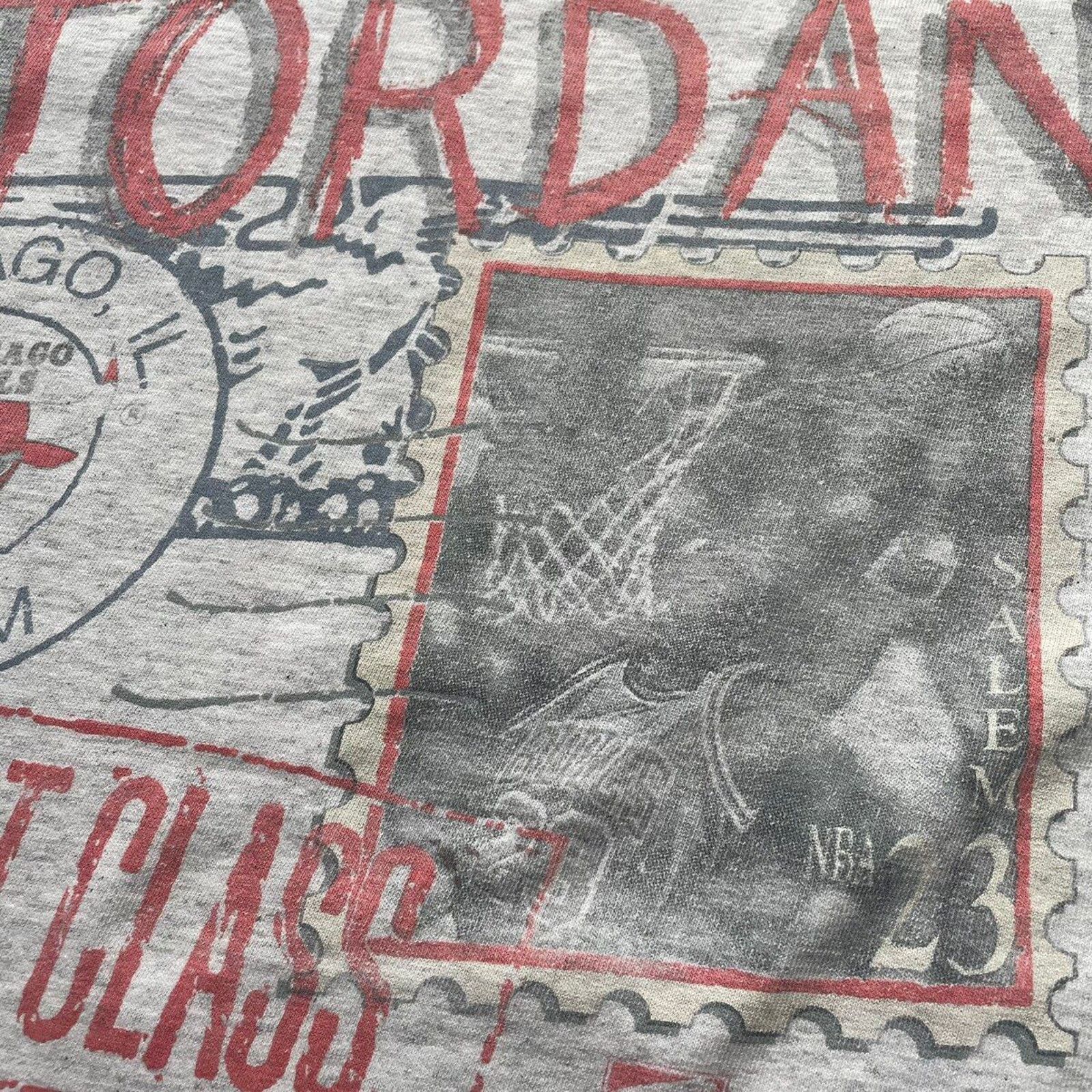NBA × Salem Sportswear × Vintage Vintage 90s Michael Jordan Chicago Bulls NBA T Shirt Medium Size US M / EU 48-50 / 2 - 3 Thumbnail